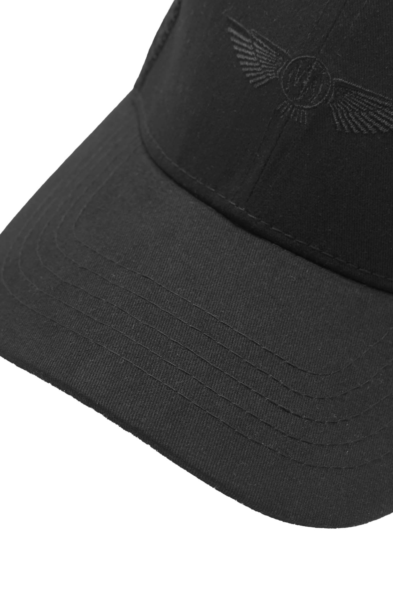 "AIR OUT" TRUCKER HAT IN ANTHRACITE BY WSH X MN+LA™ - Image 6