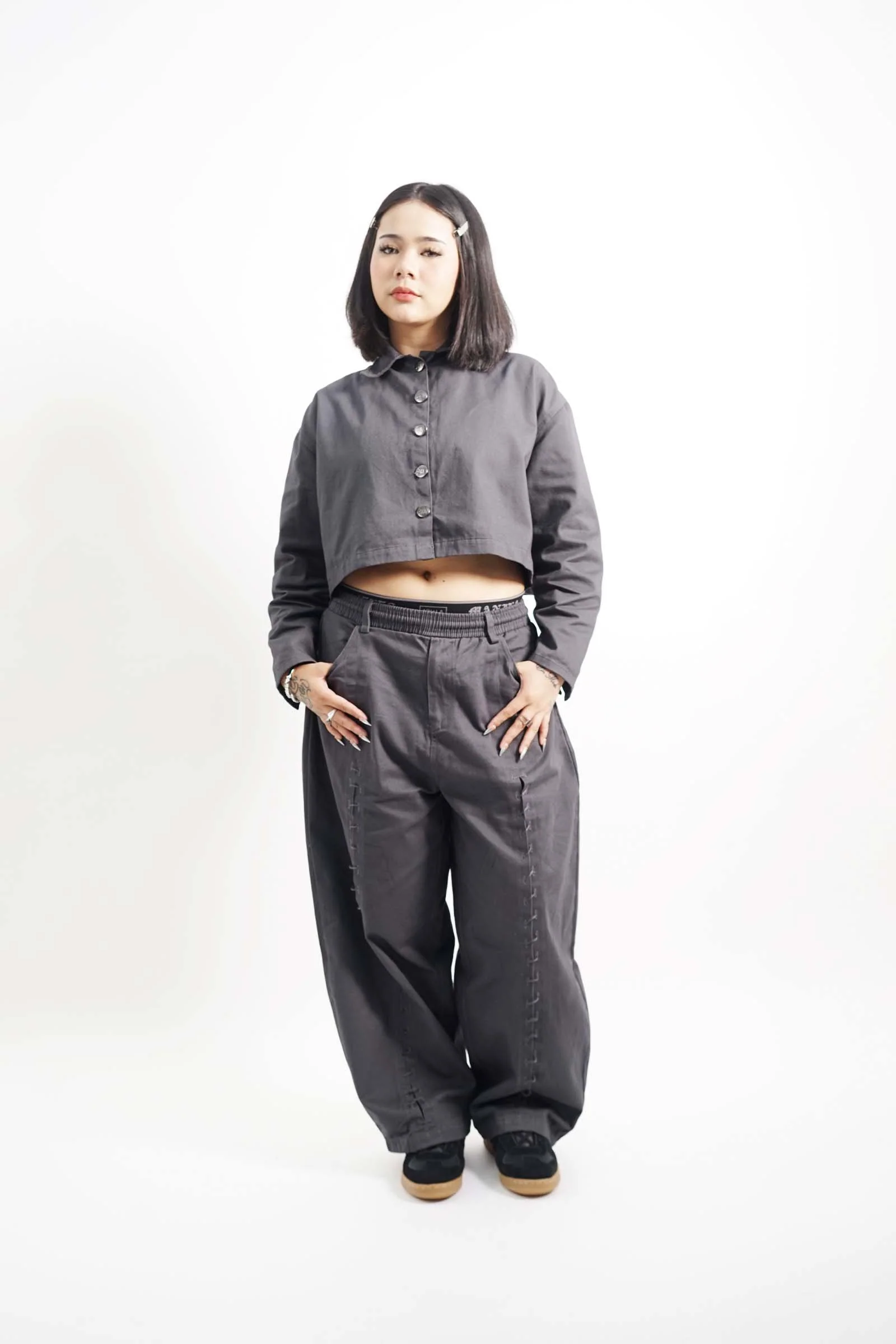 ANIKA PANTS IN NARDO GREY - Image 15