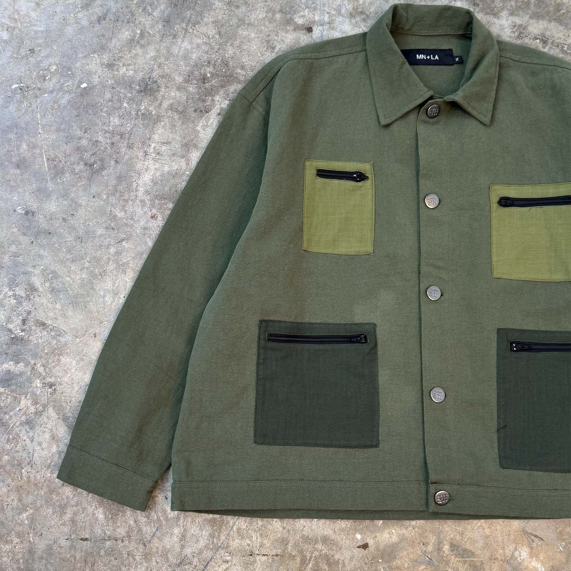 ARTISAN JACKET IN OLIVE - Image 2