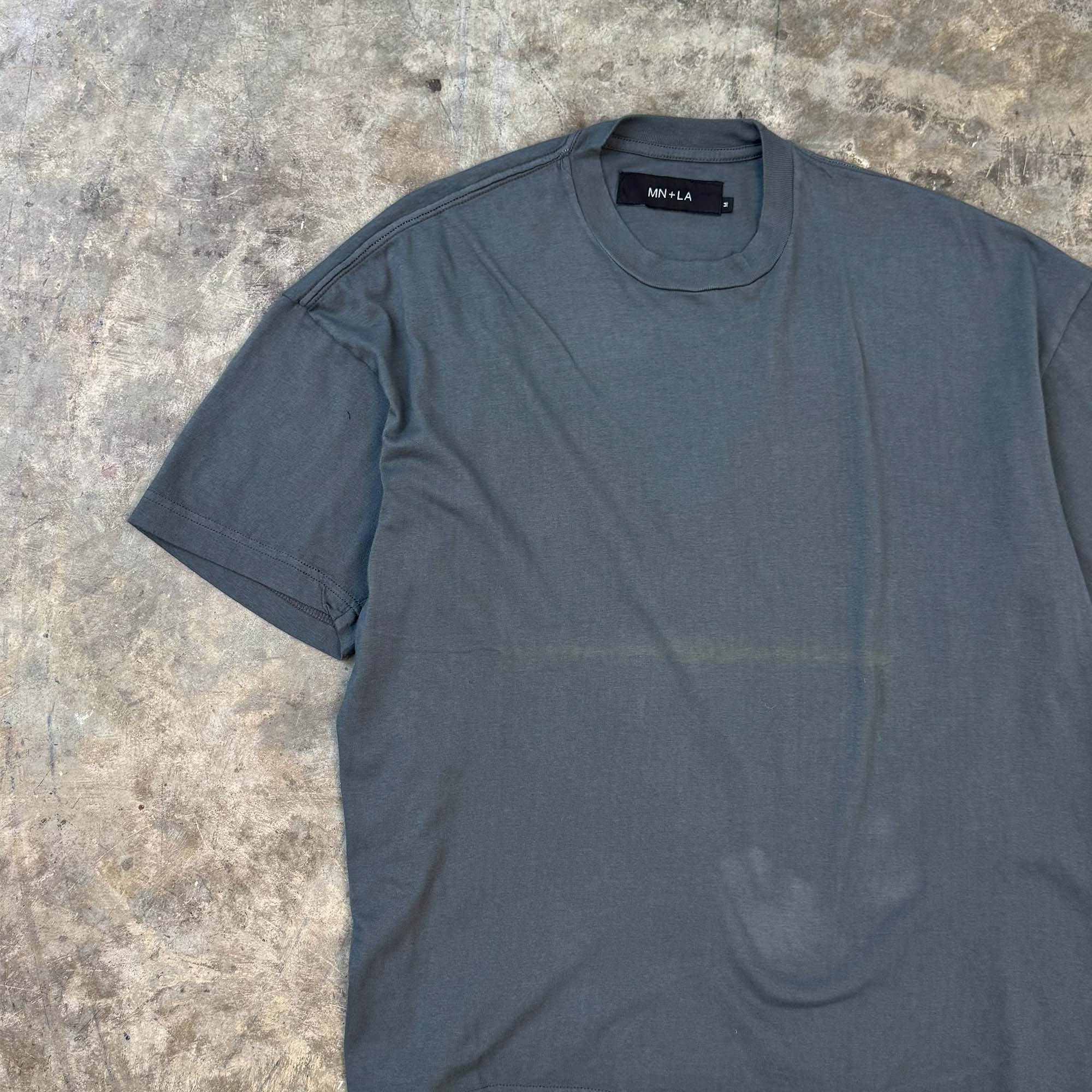 BOX LITE TEE IN CEMENT GREY - Image 2