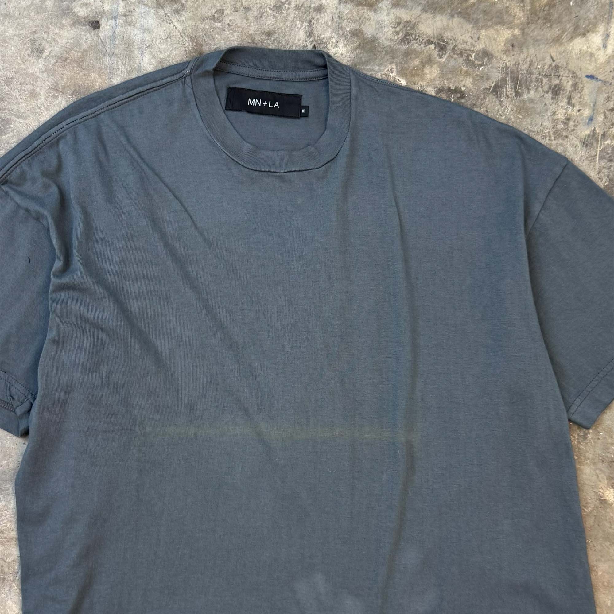 BOX LITE TEE IN CEMENT GREY - Image 3