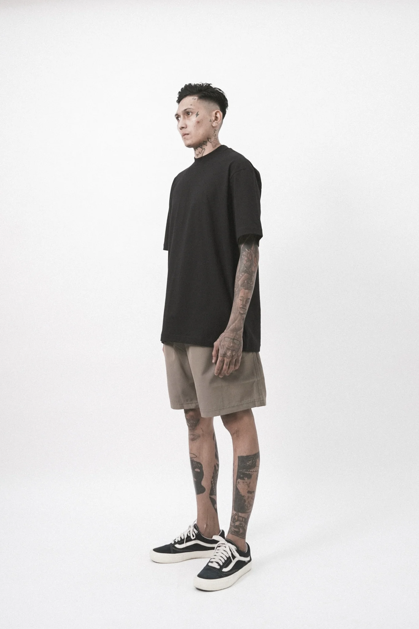 CLASSIC TEE IN ANTHRACITE - Image 12