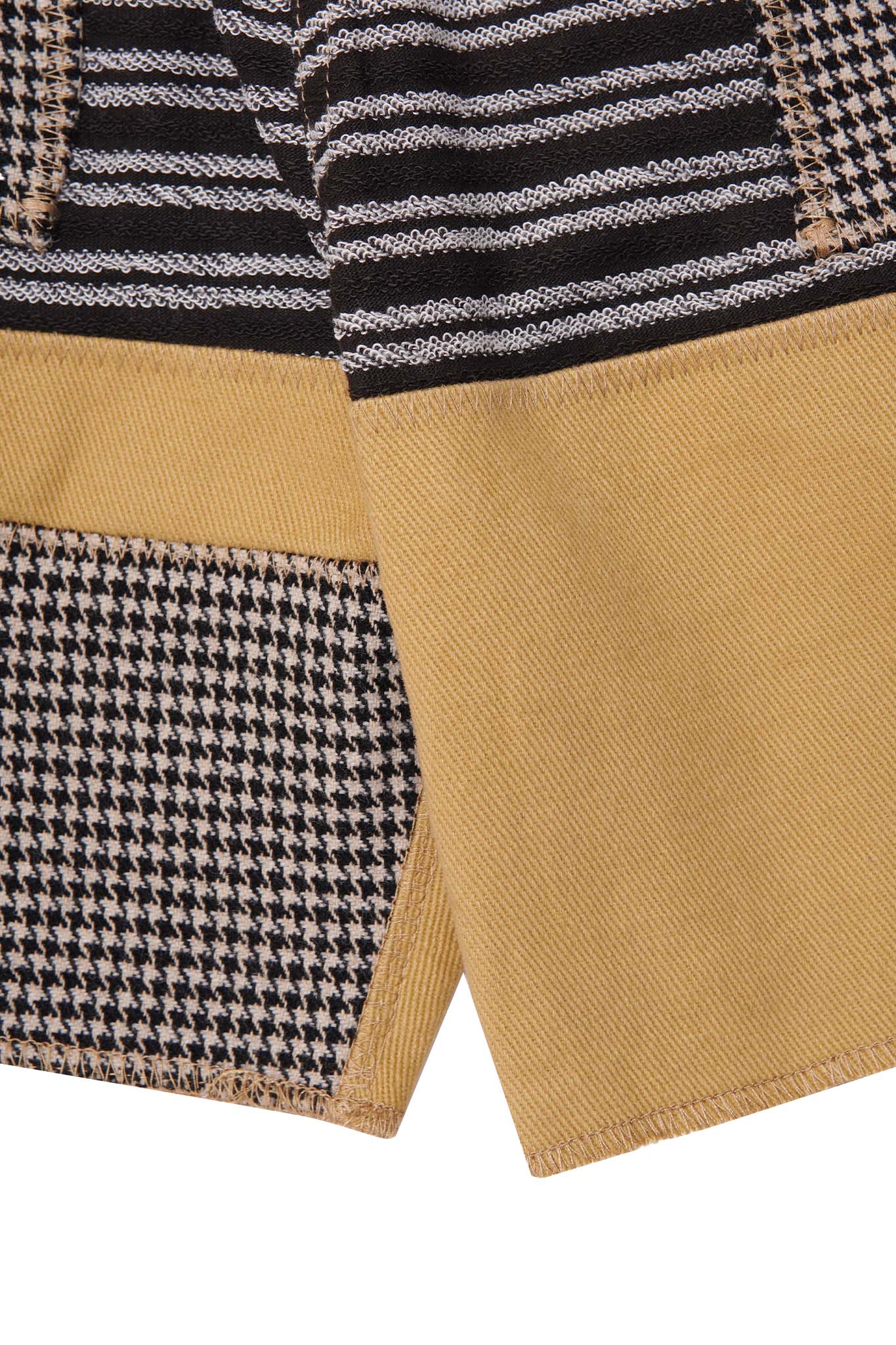 "CROSS GRAIN" LOUNGE SHORTS - Image 11