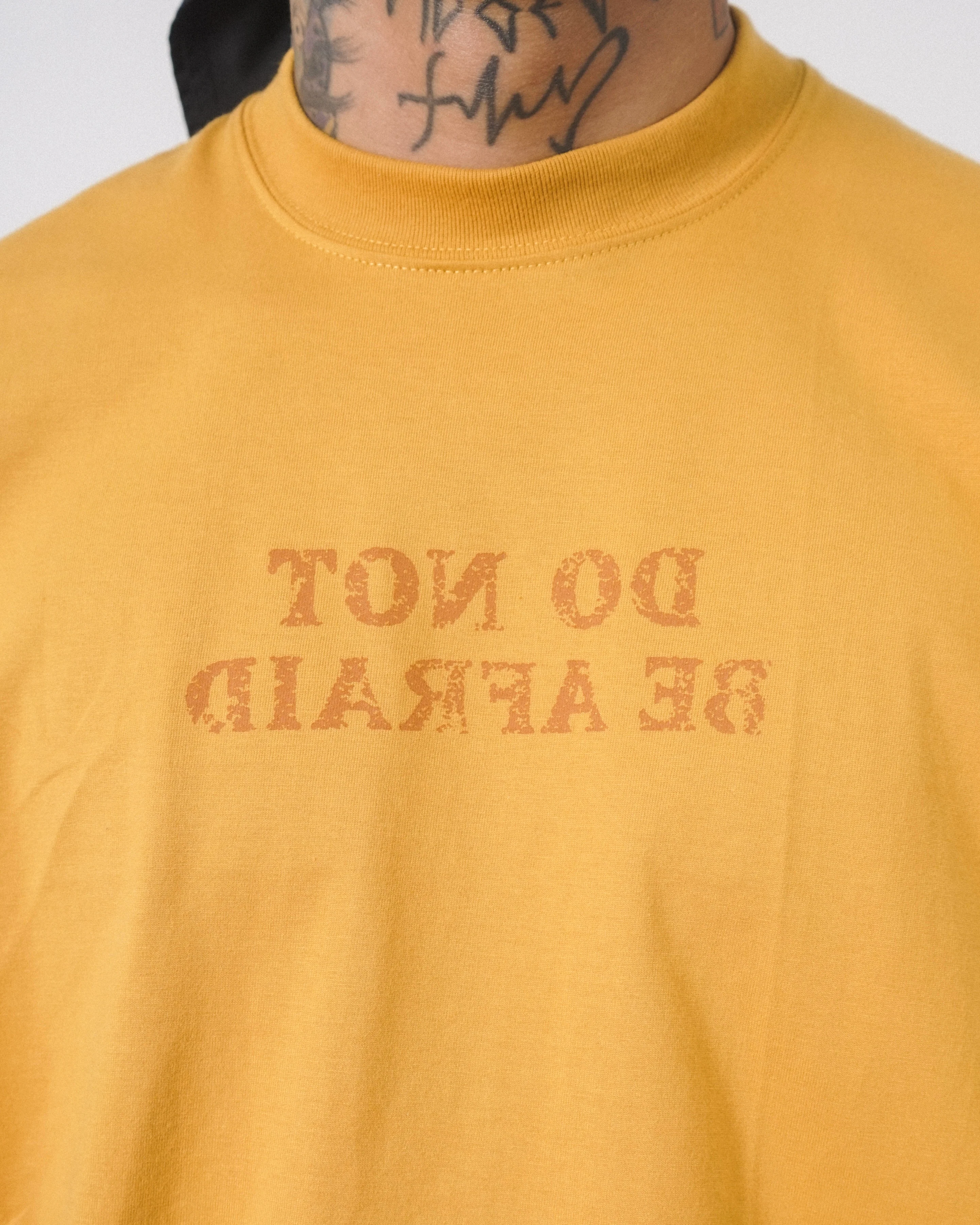 "DO NOT BE AFRAID" TEE IN MUSTARD - Image 4