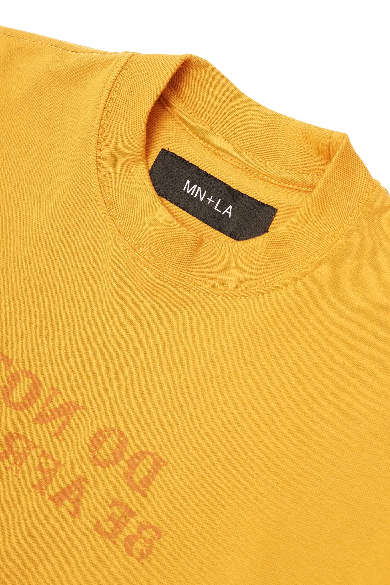 "DO NOT BE AFRAID" TEE IN MUSTARD - Image 7