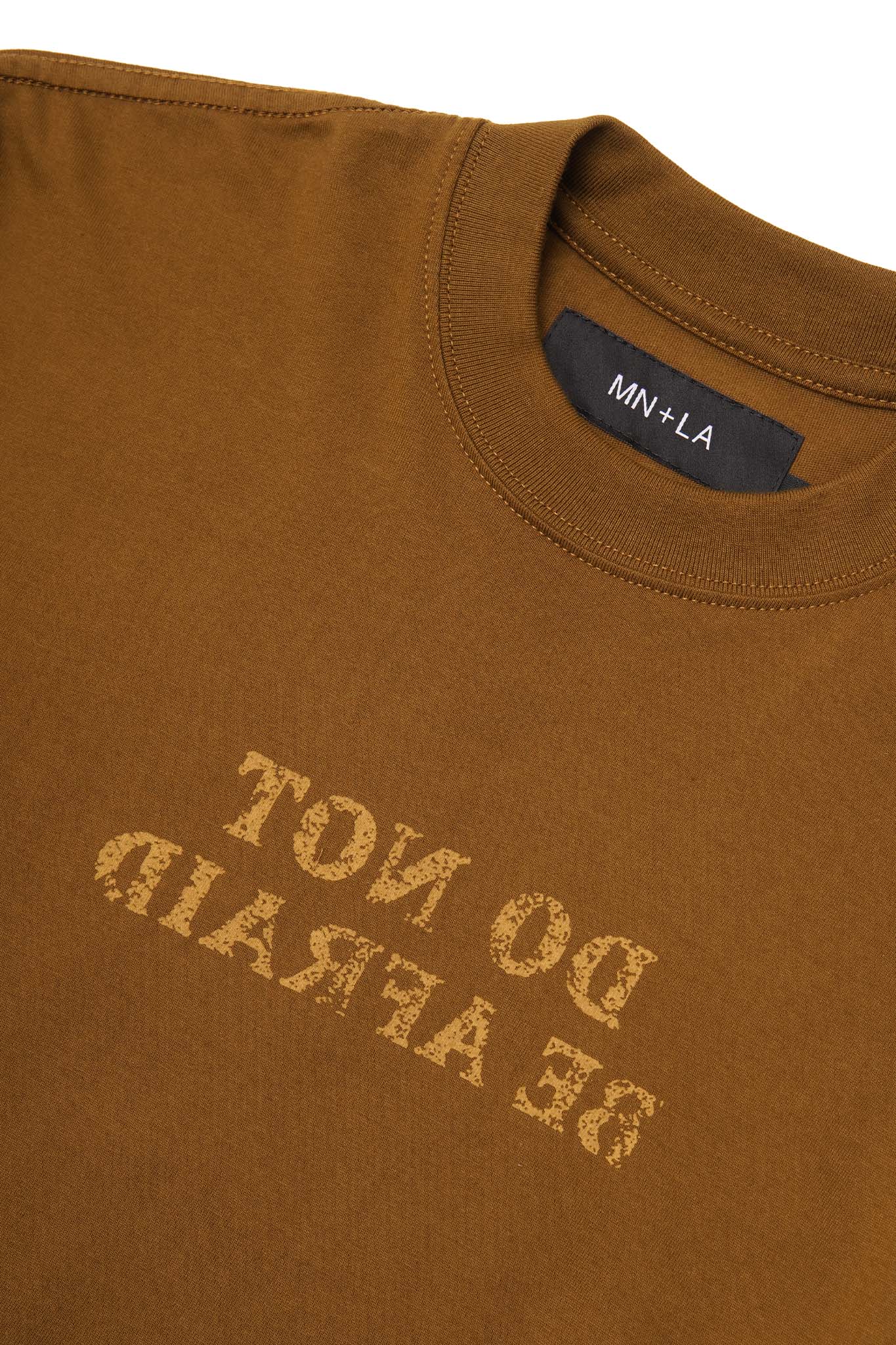 "DO NOT BE AFRAID" TEE IN RUST - Image 7
