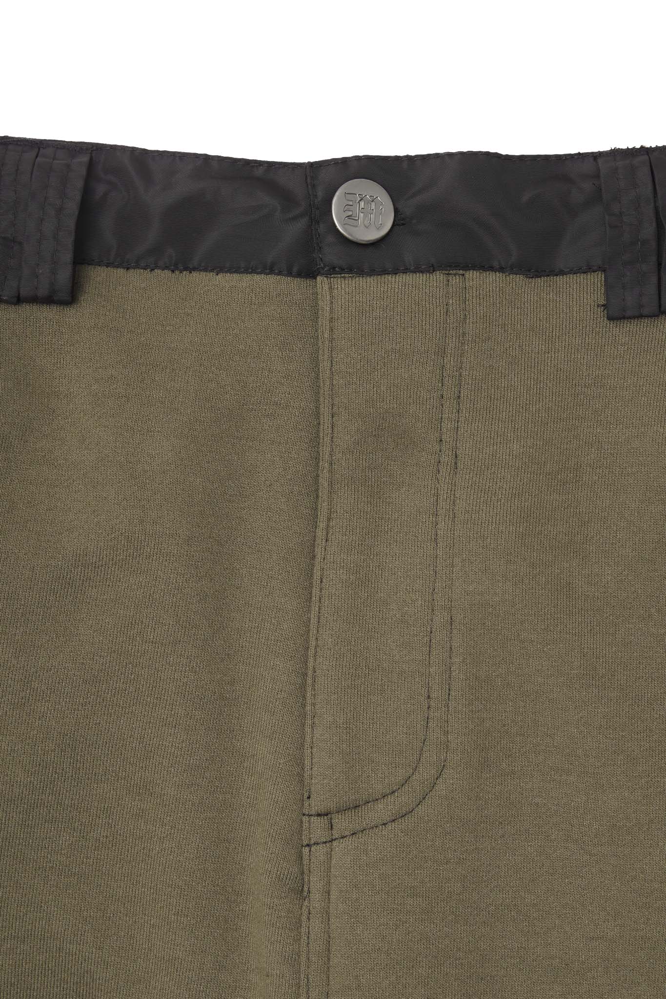 DOUBLE KNEE PHAT SHORTS IN OLIVE - Image 3