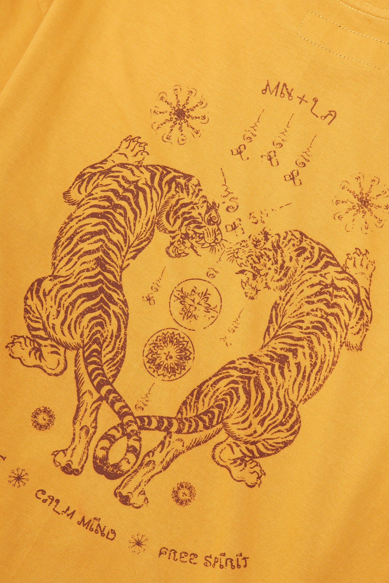 "FCF" TEE IN MUSTARD - Image 6
