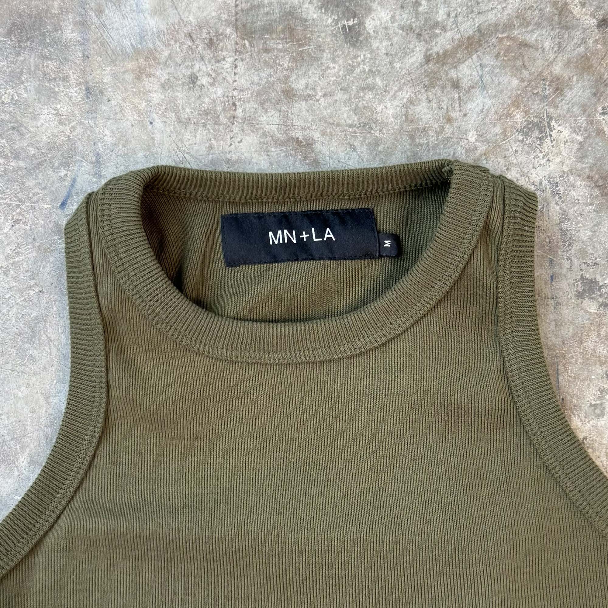 FEMME CROPTOP SAMPLE 001 - Image 2