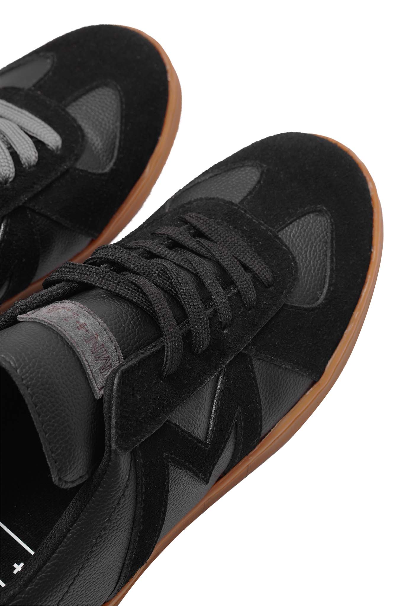 FIELD TRAINERS IN ANTHRACITE - Image 3