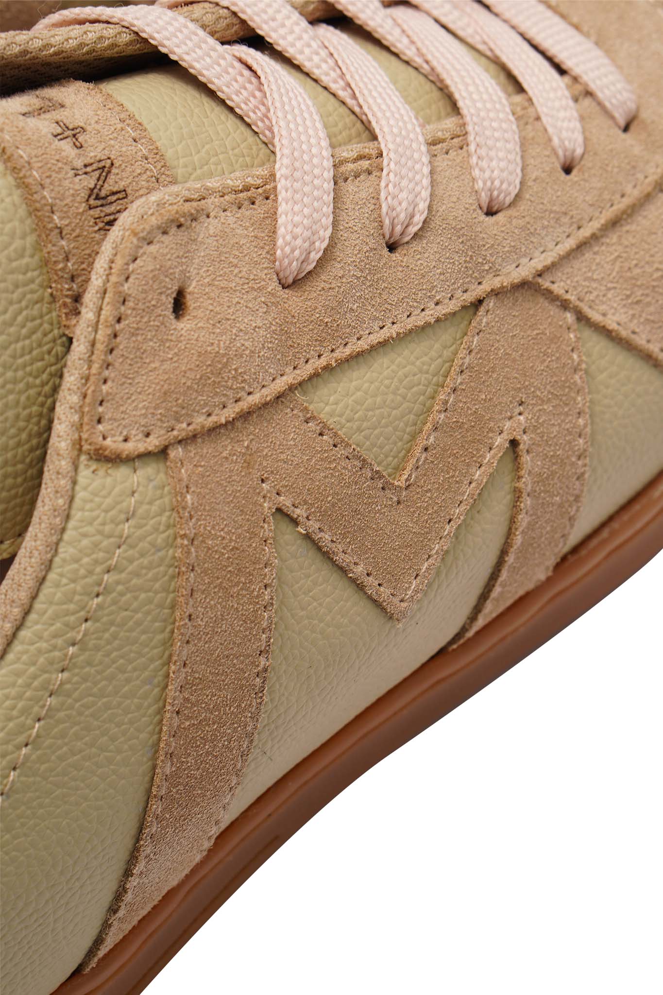 FIELD TRAINERS IN DUNE - Image 3