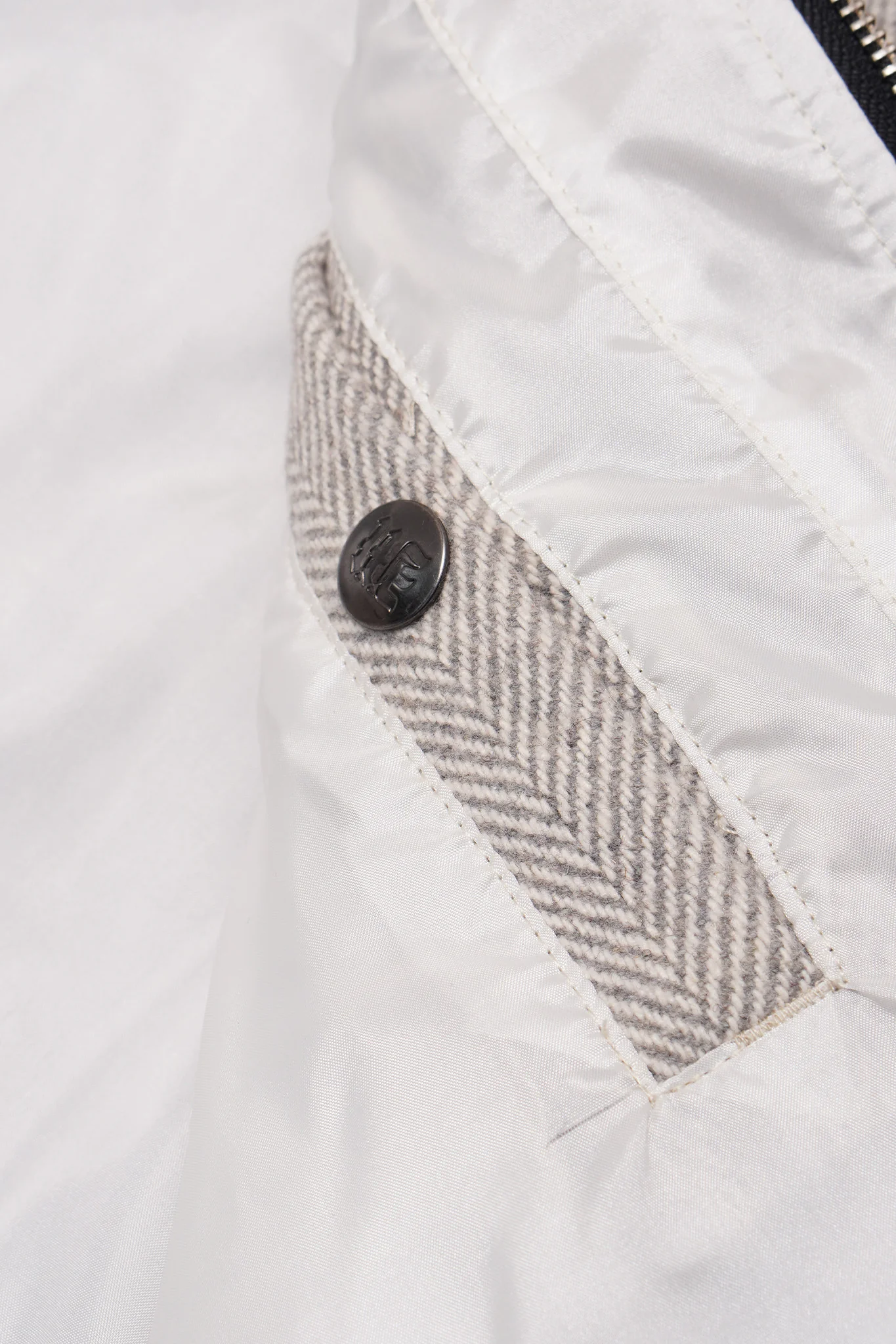 "FLOW" BOMBER JACKET IN GAINSBORO - Image 7