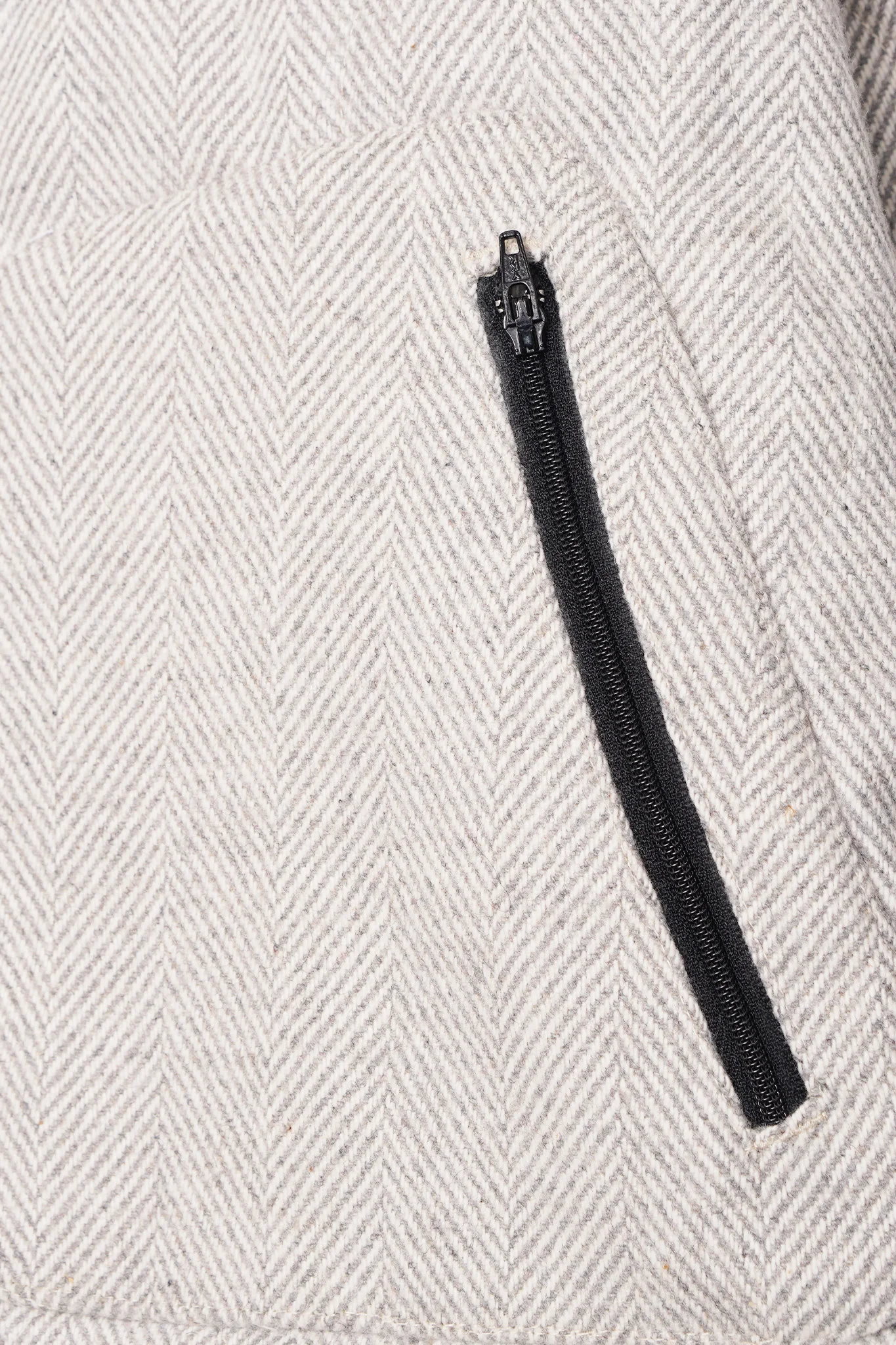 "FLOW" BOMBER JACKET IN GAINSBORO - Image 8