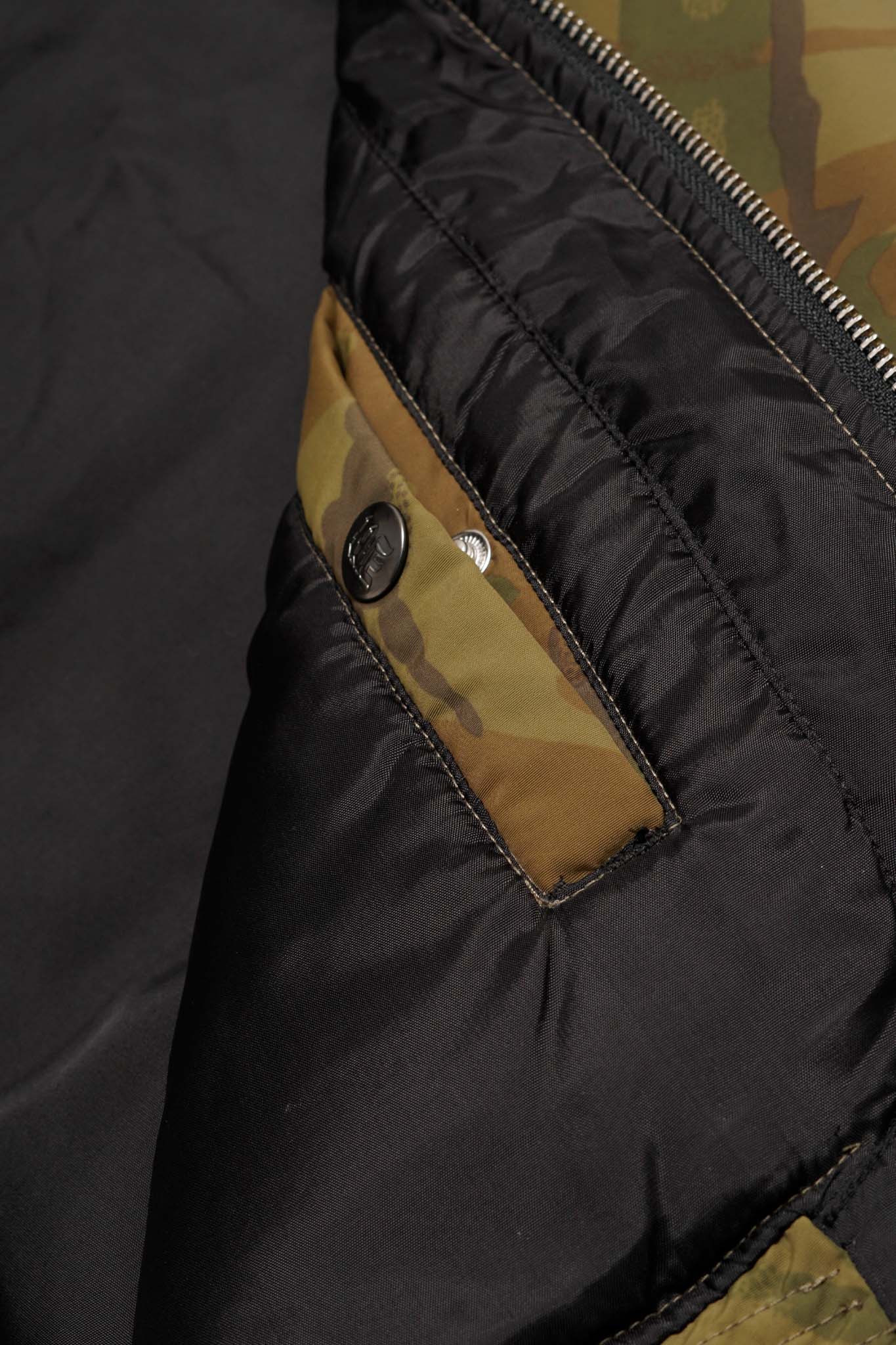 "FLOW" BOMBER JACKET IN JUNGLE CAMO - Image 7