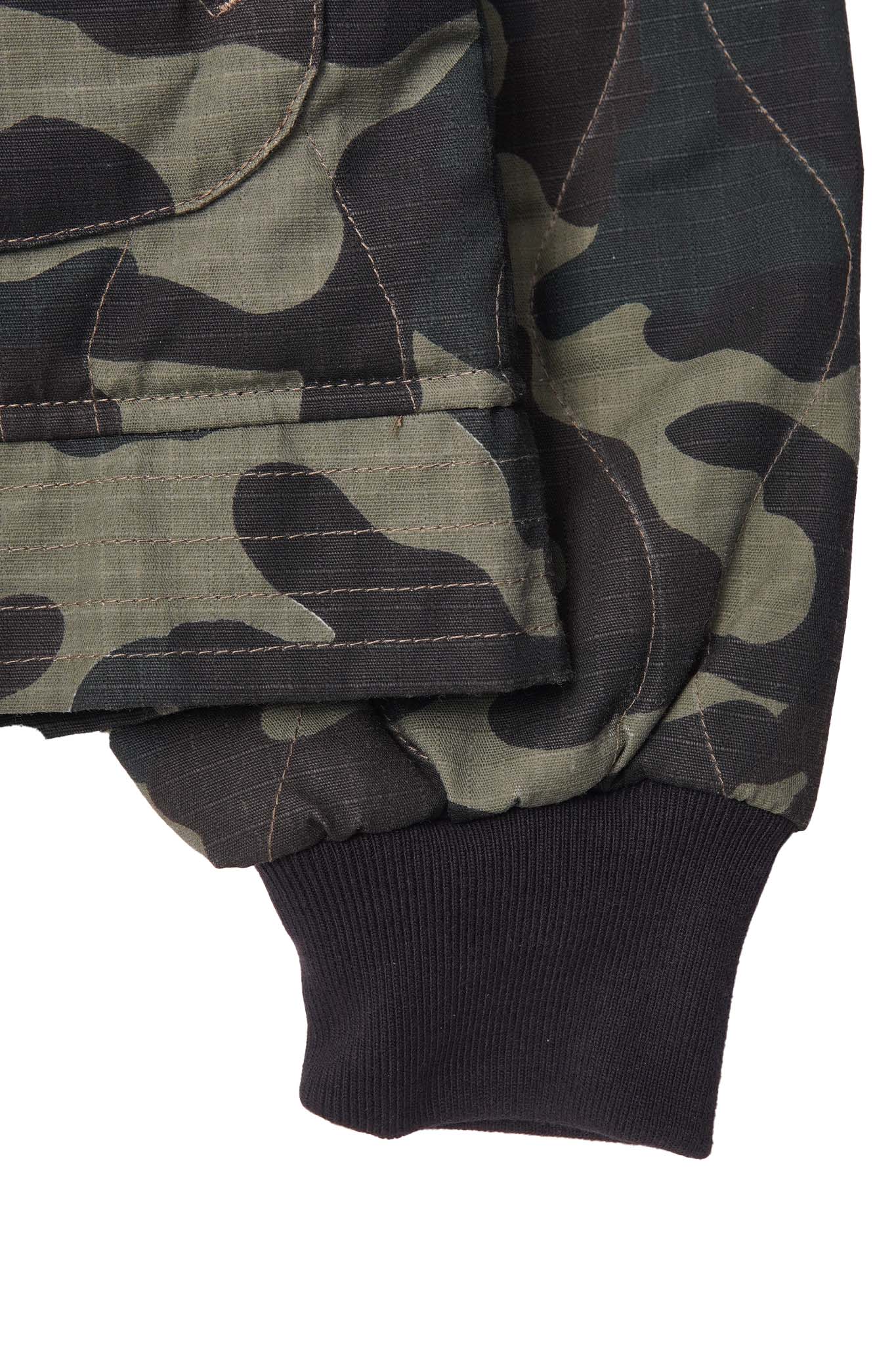"FLOW" BOMBER JACKET IN WOODLAND CAMO - Image 9