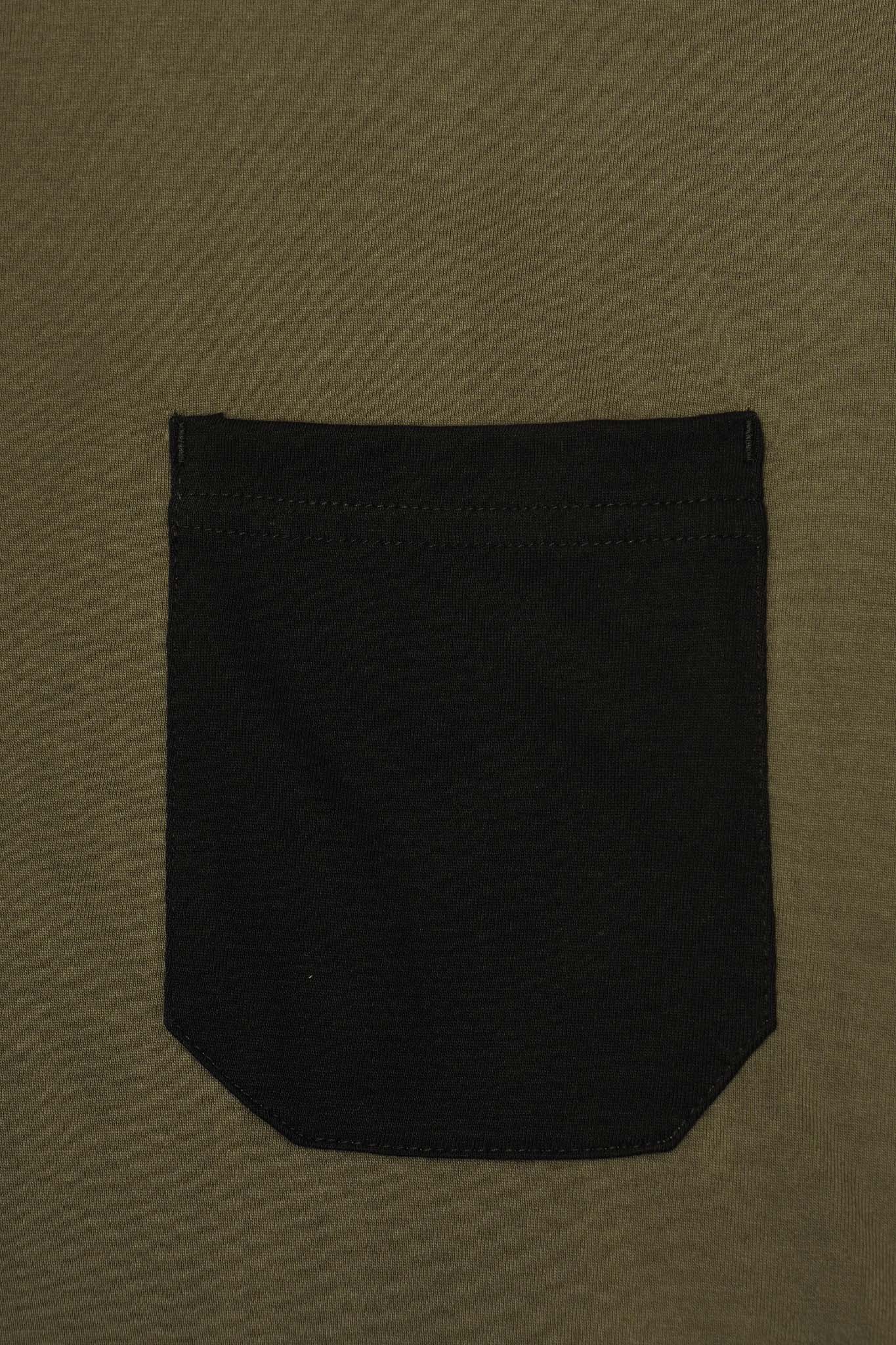 FORGED POCKET TEE IN OLIVE - Image 6