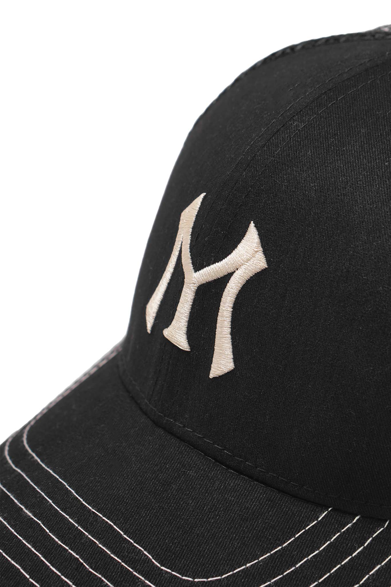 "HITTER" TRUCKER HAT IN ANTHRACITE/WHITE - Image 5