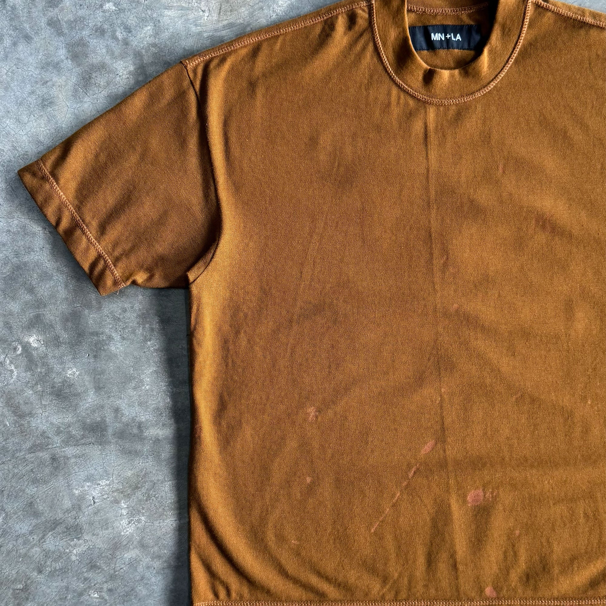 "HITTER" V3 PIQUE BOX TEE IN RUST - Image 3
