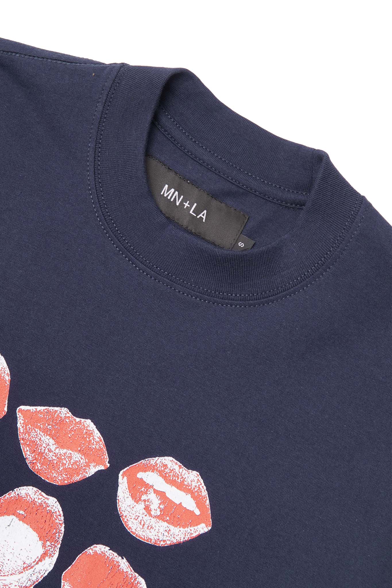 "KISS...DON'T TELL" TEE IN NAVY - Image 3