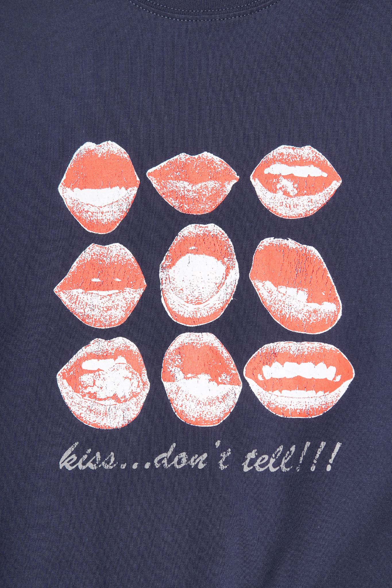 "KISS...DON'T TELL" TEE IN NAVY - Image 5