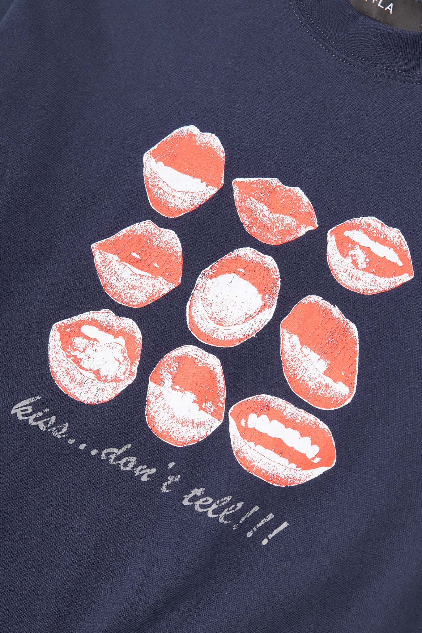 "KISS...DON'T TELL" TEE IN NAVY - Image 6