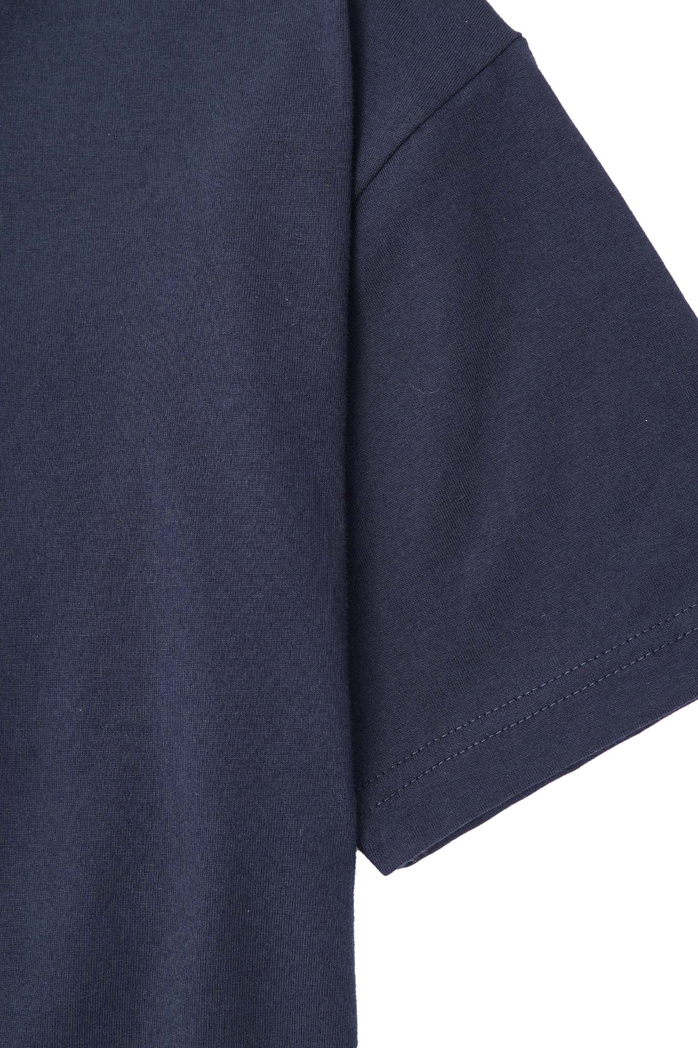 "KISS...DON'T TELL" TEE IN NAVY - Image 7