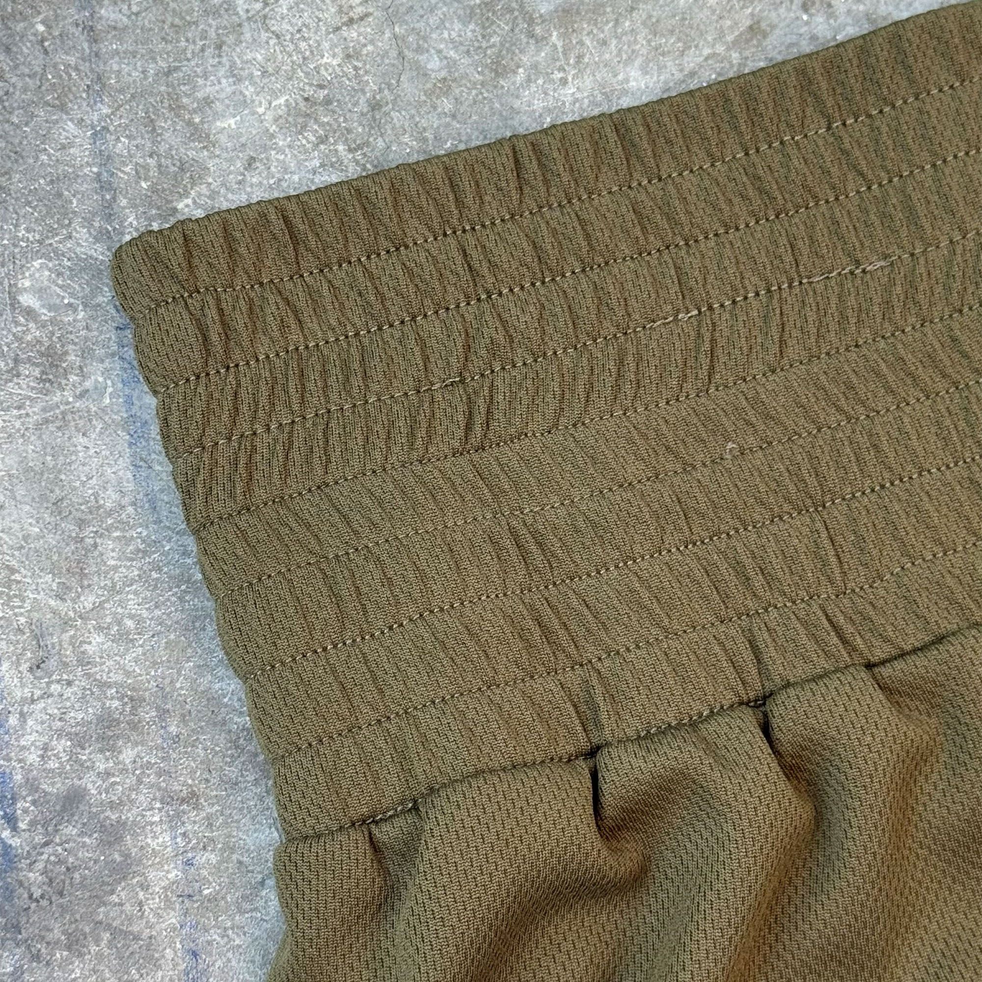 KNUCKLEHEAD MESH SHORTS IN OLIVE - Image 2