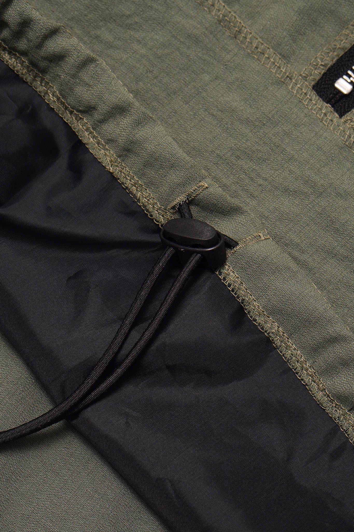 LINEN QUARTER ZIP L/S TEE V2 IN MOSS - Image 9