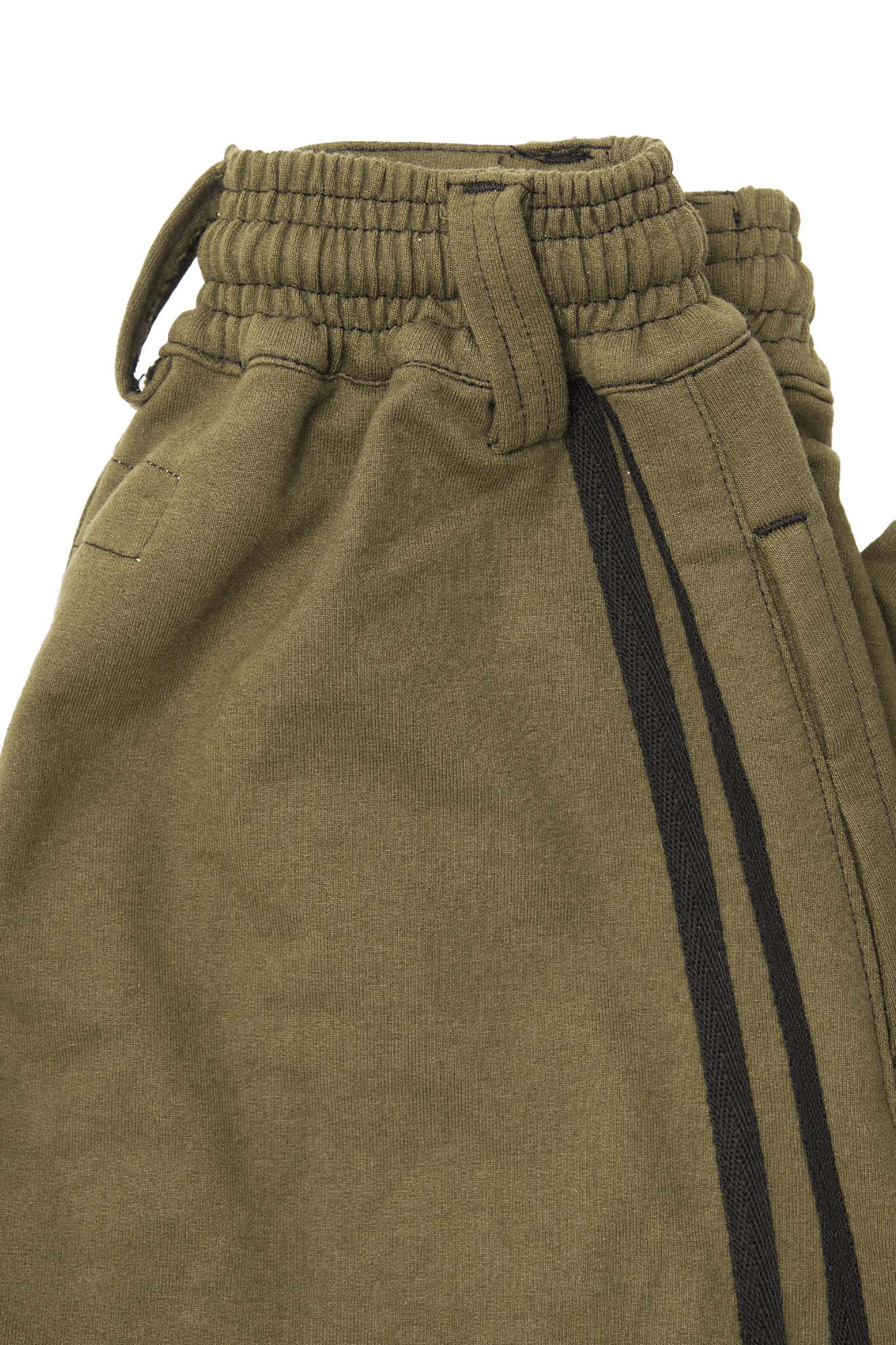 LITTLE HUMAN™ STRIDE PANTS IN OLIVE - Image 6