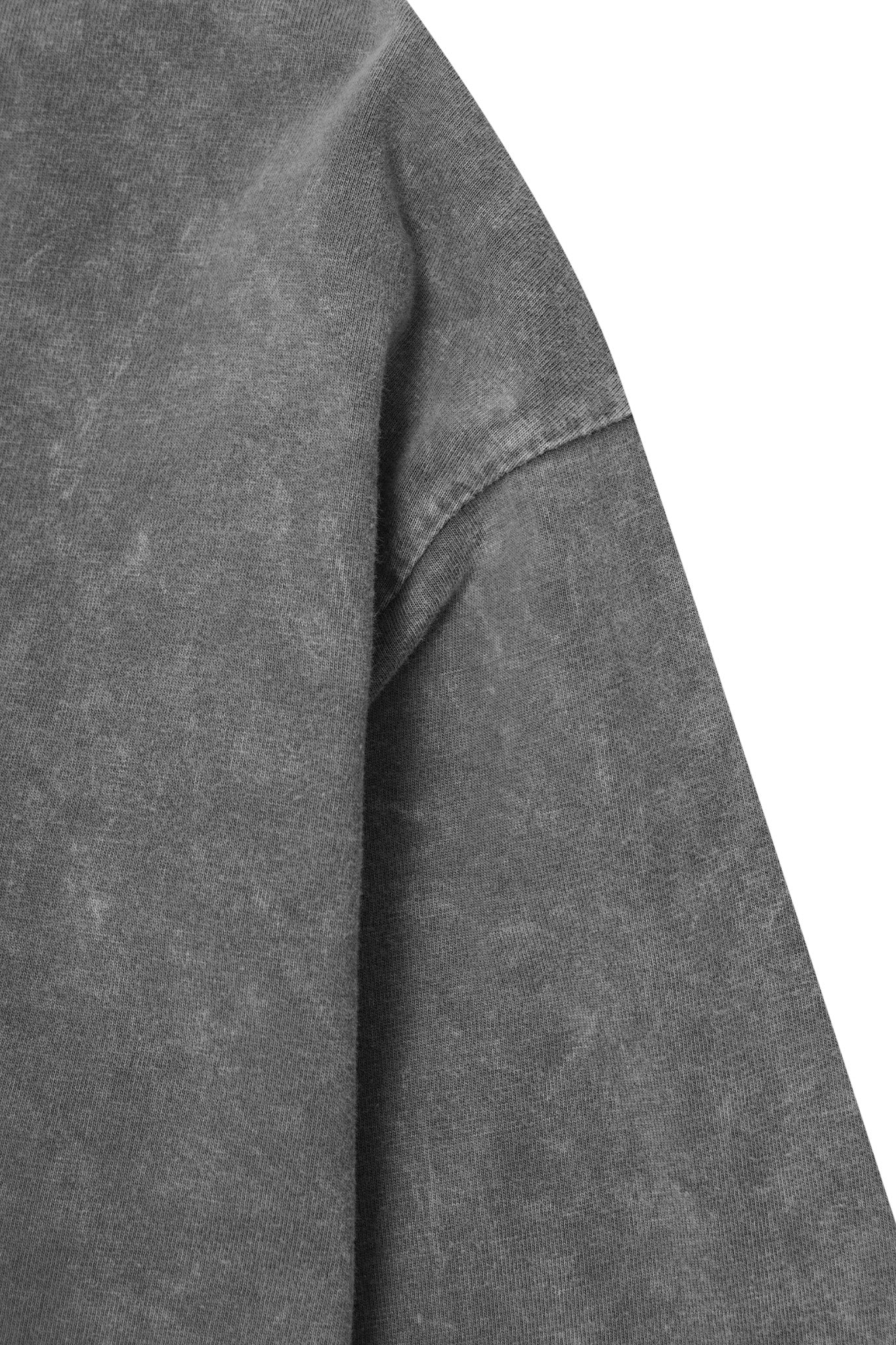 LONGSLEEVE TEE IN MOON GREY - Image 5
