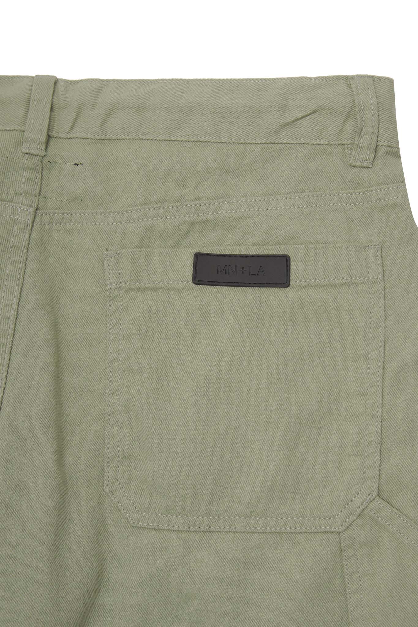 CARPENTER SHORTS IN DESERT - Image 6