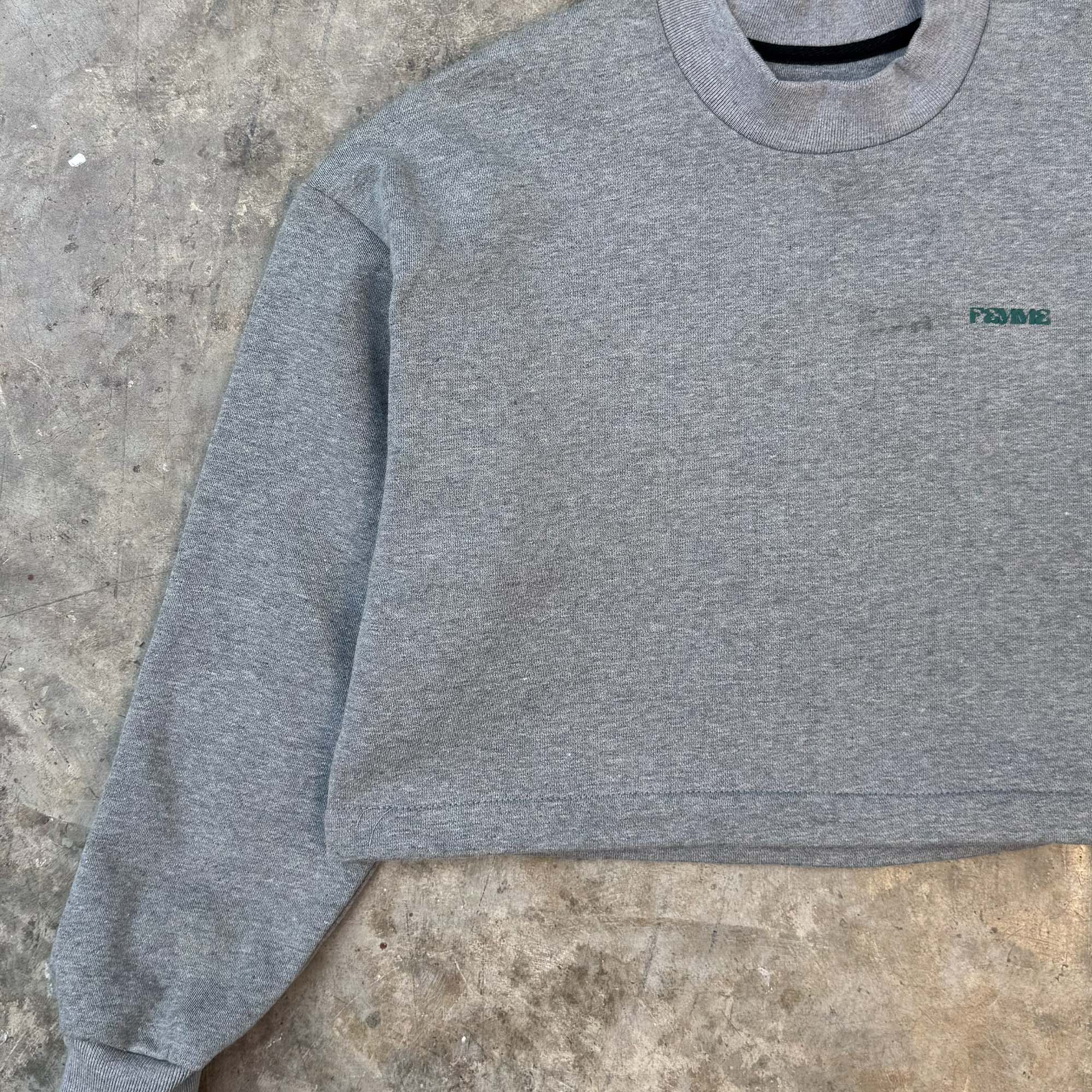 LOUNGE SWEATSHIRT IN HEATHER GREY - Image 3
