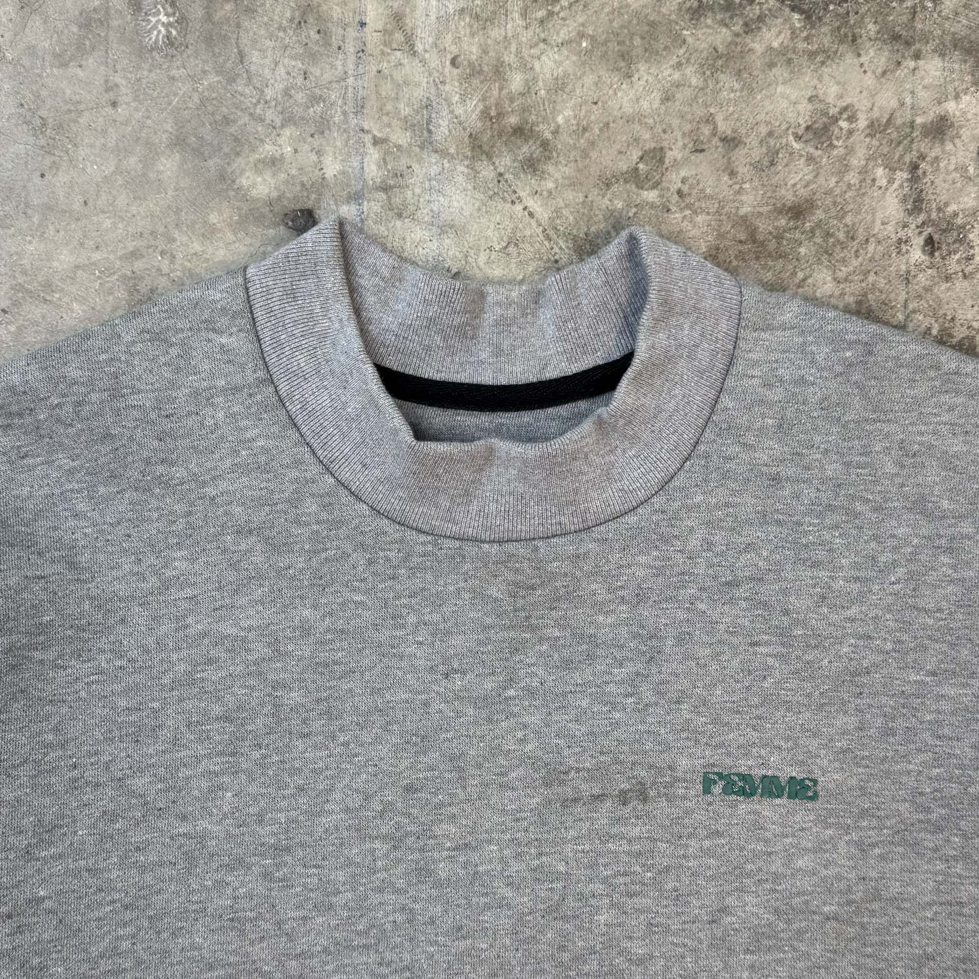 LOUNGE SWEATSHIRT IN HEATHER GREY - Image 4