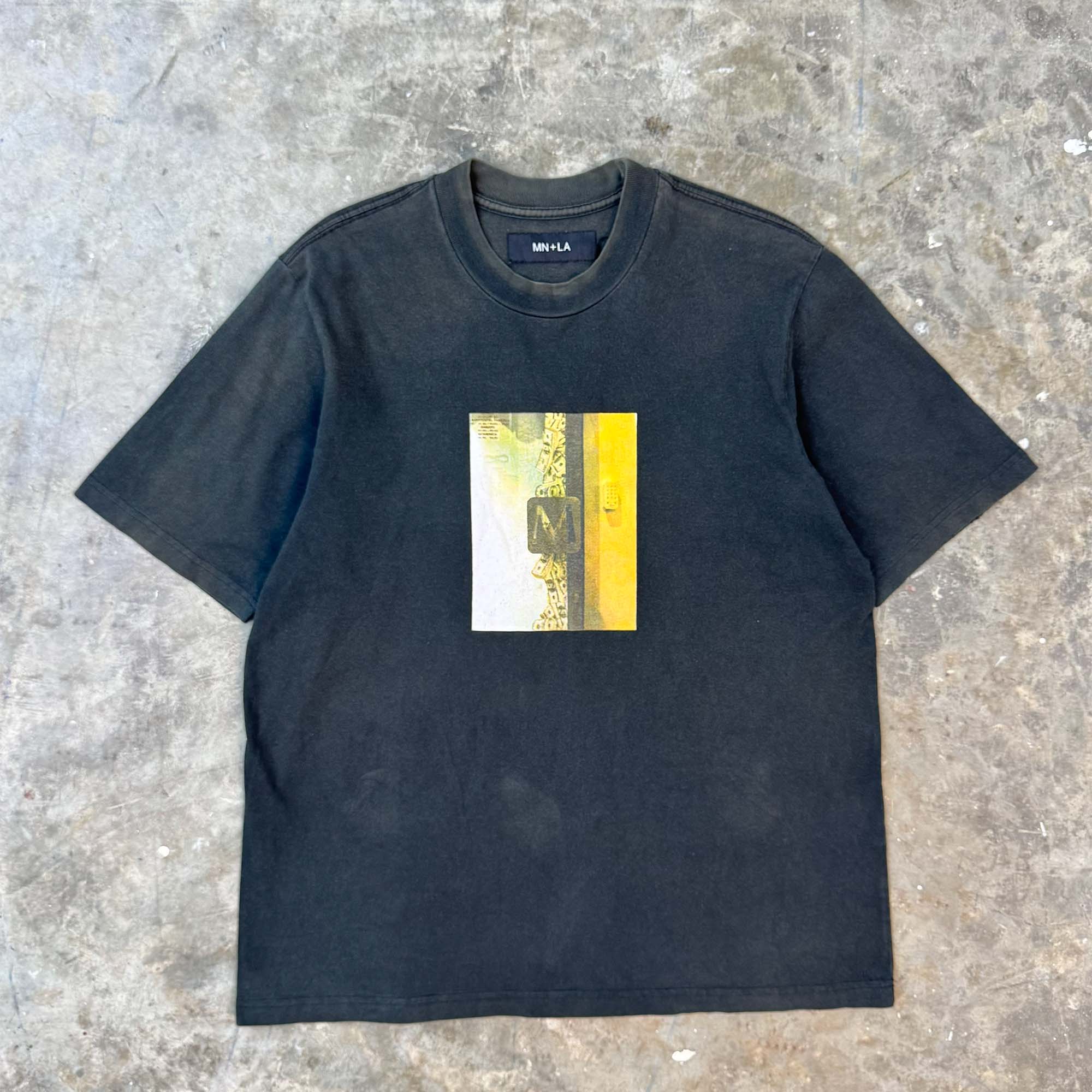 "MILLIONS" TEE IN CAVIAR