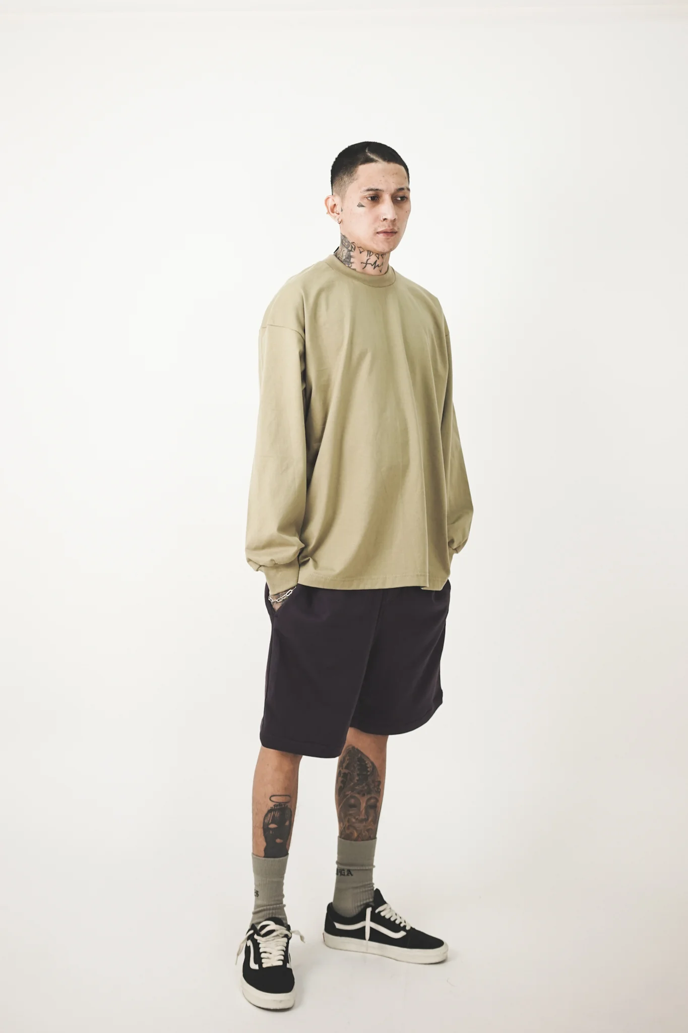 LONGSLEEVE TEE IN DARK MINT - Image 10