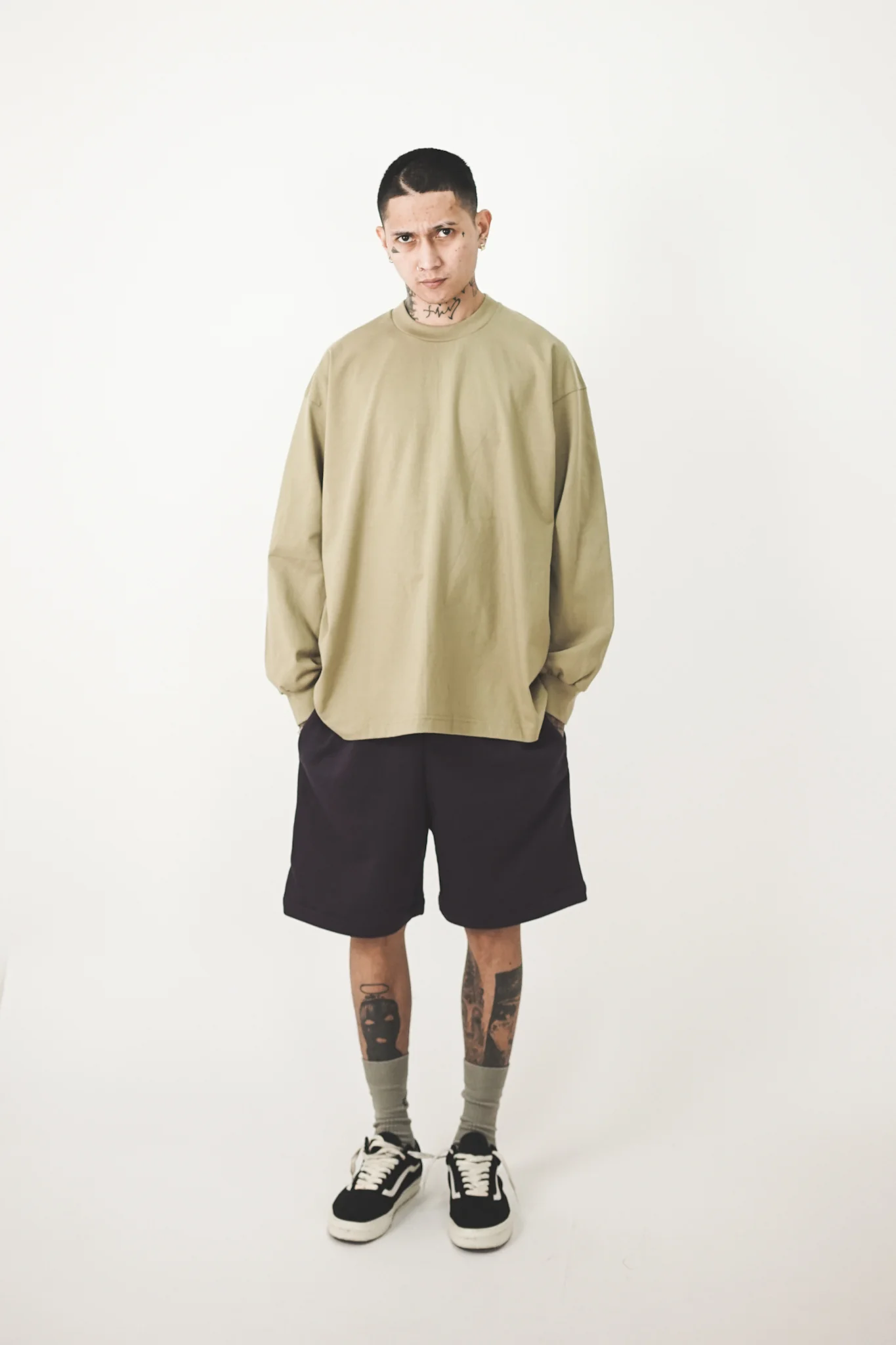 LONGSLEEVE TEE IN DARK MINT - Image 5