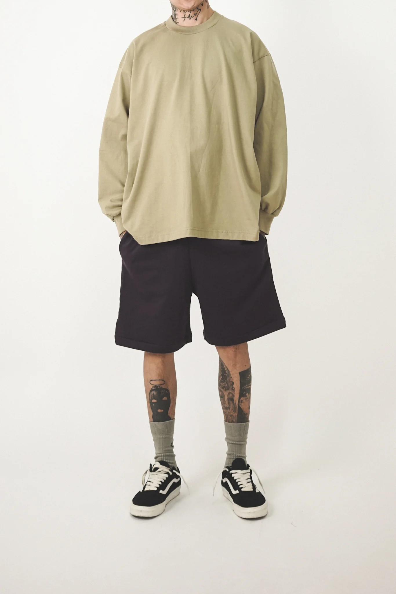 LONGSLEEVE TEE IN DARK MINT - Image 6