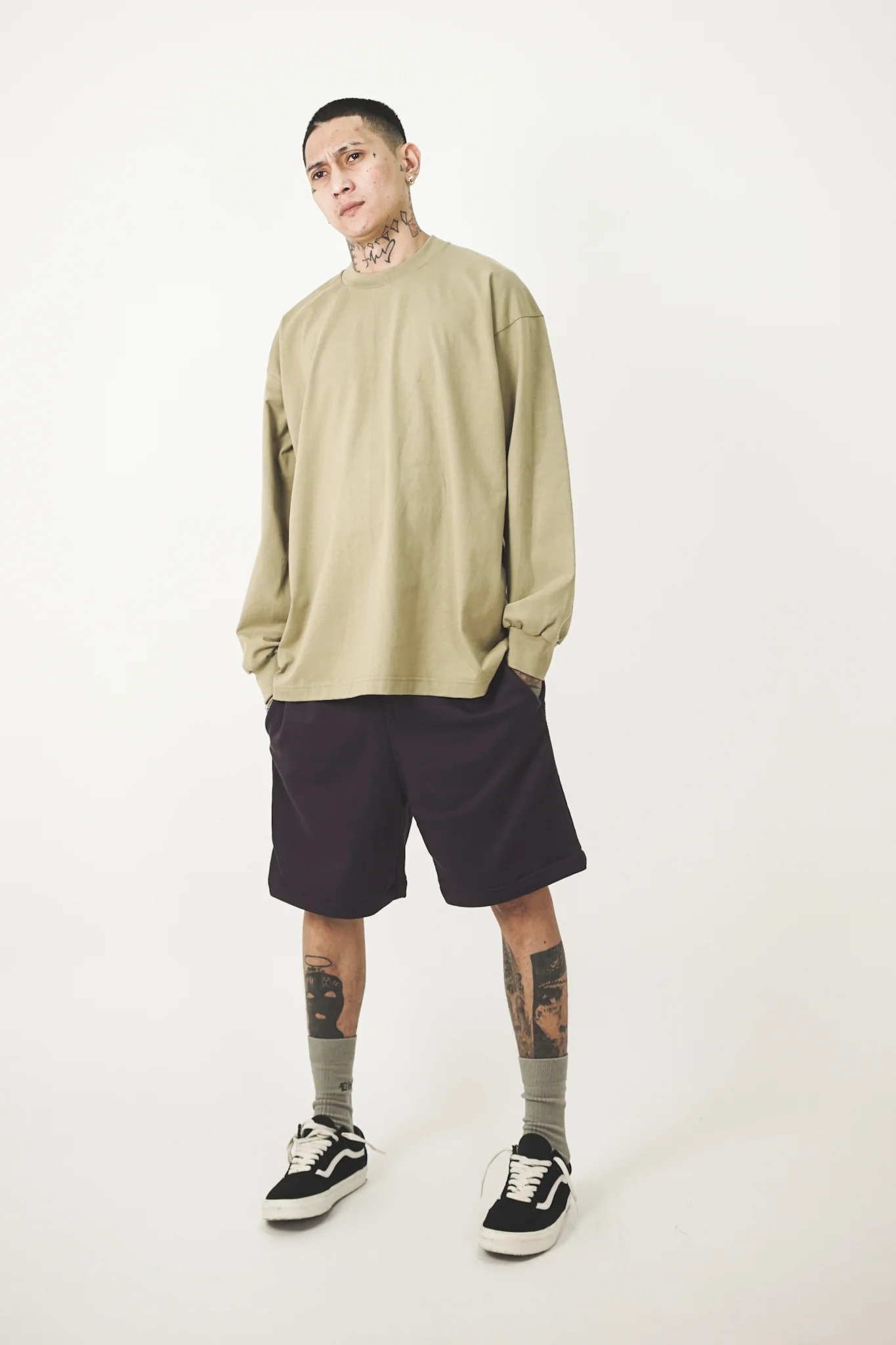LONGSLEEVE TEE IN DARK MINT - Image 8