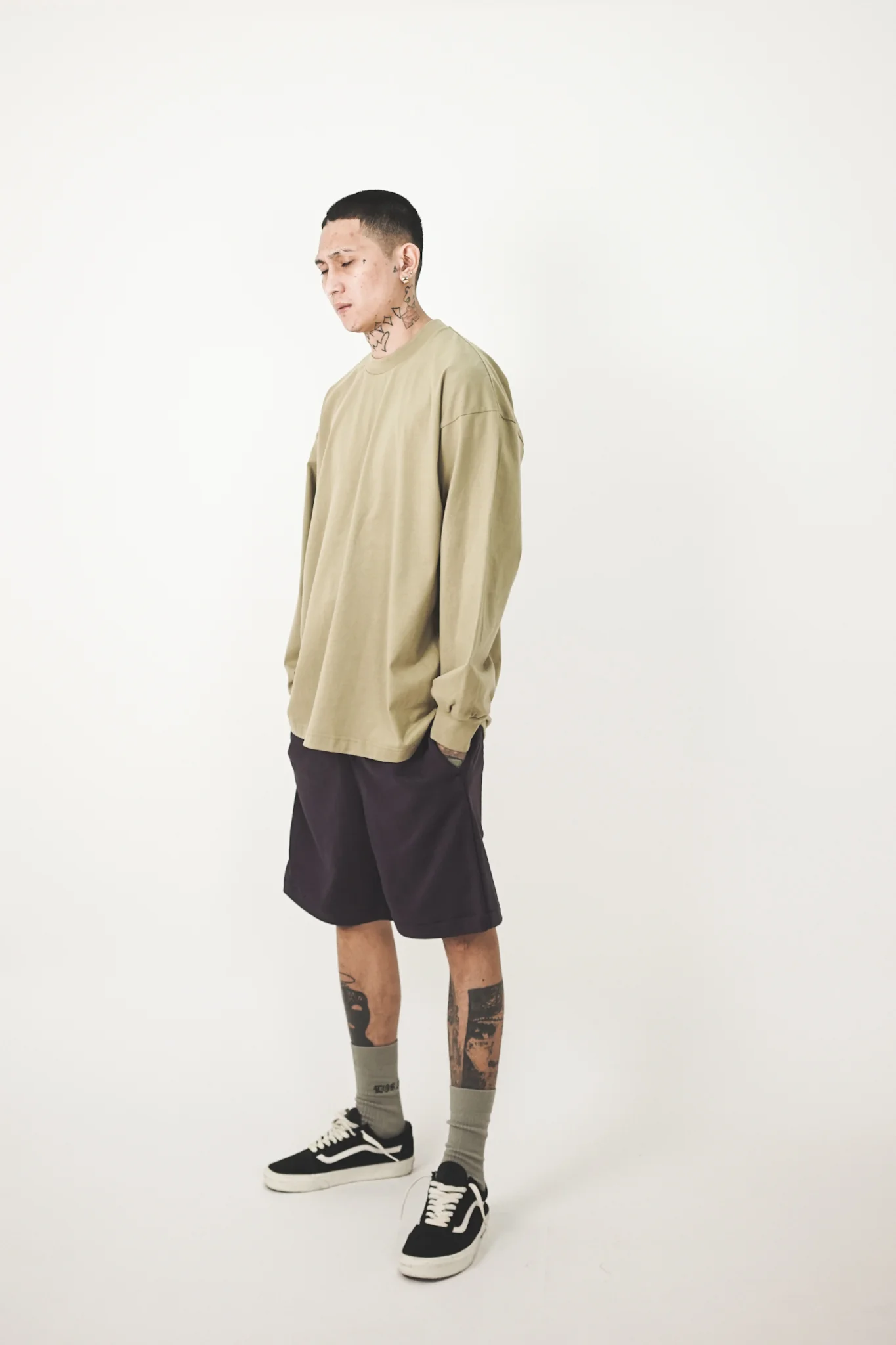 LONGSLEEVE TEE IN DARK MINT - Image 9