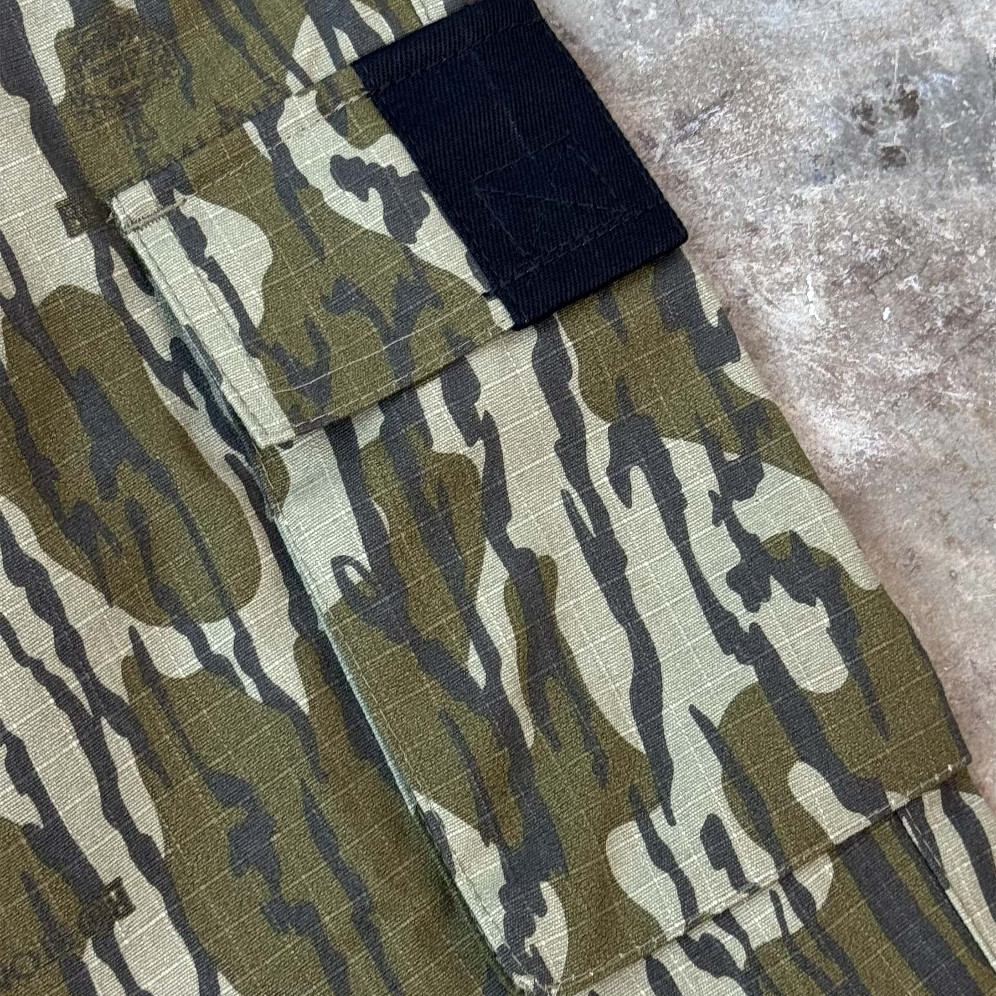 MN+LA™ PANTS SAMPLE 023 - Image 3