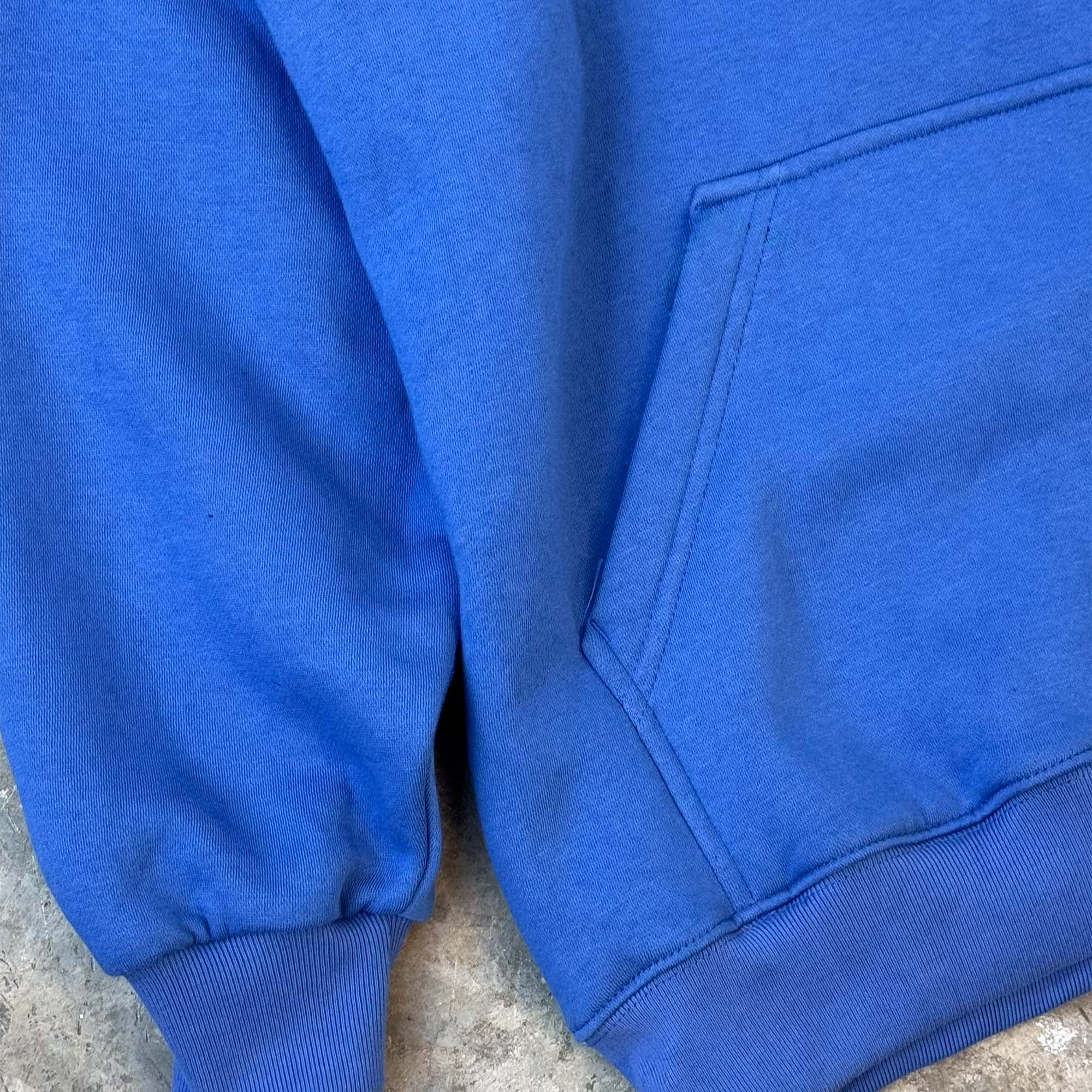 MN+LA™ SWEATSHIRT SAMPLE 010 - Image 4