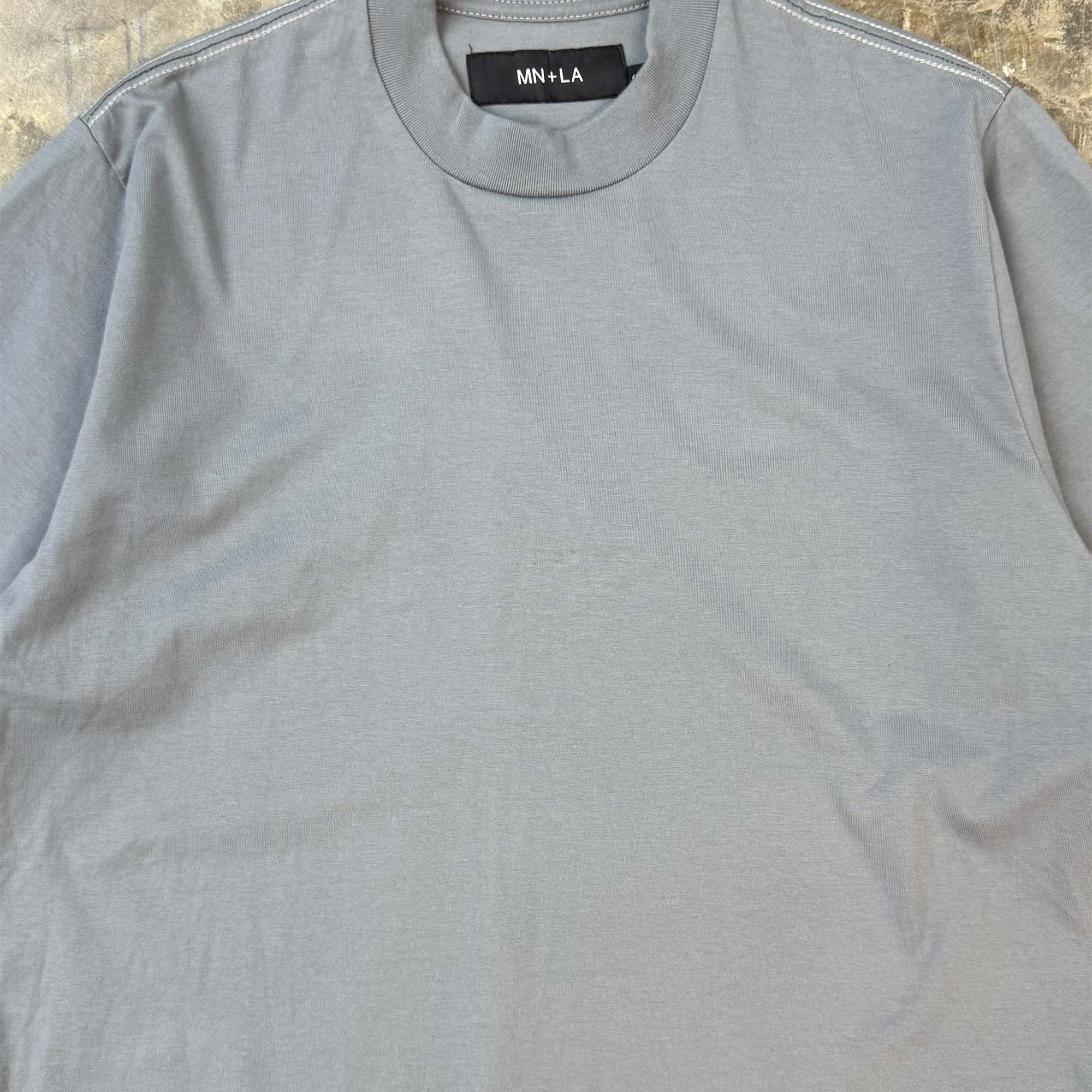 MOCK NECK TEE IN GLACIER - Image 3