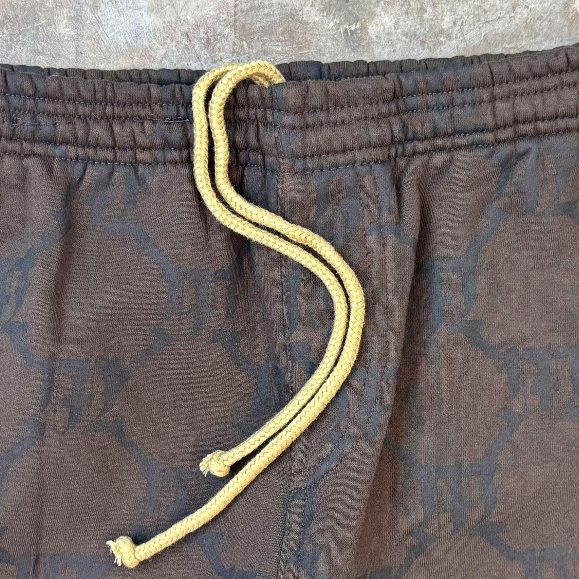 "MULTI M'$" SWEATSHORTS IN CHARCOAL GREY - Image 3