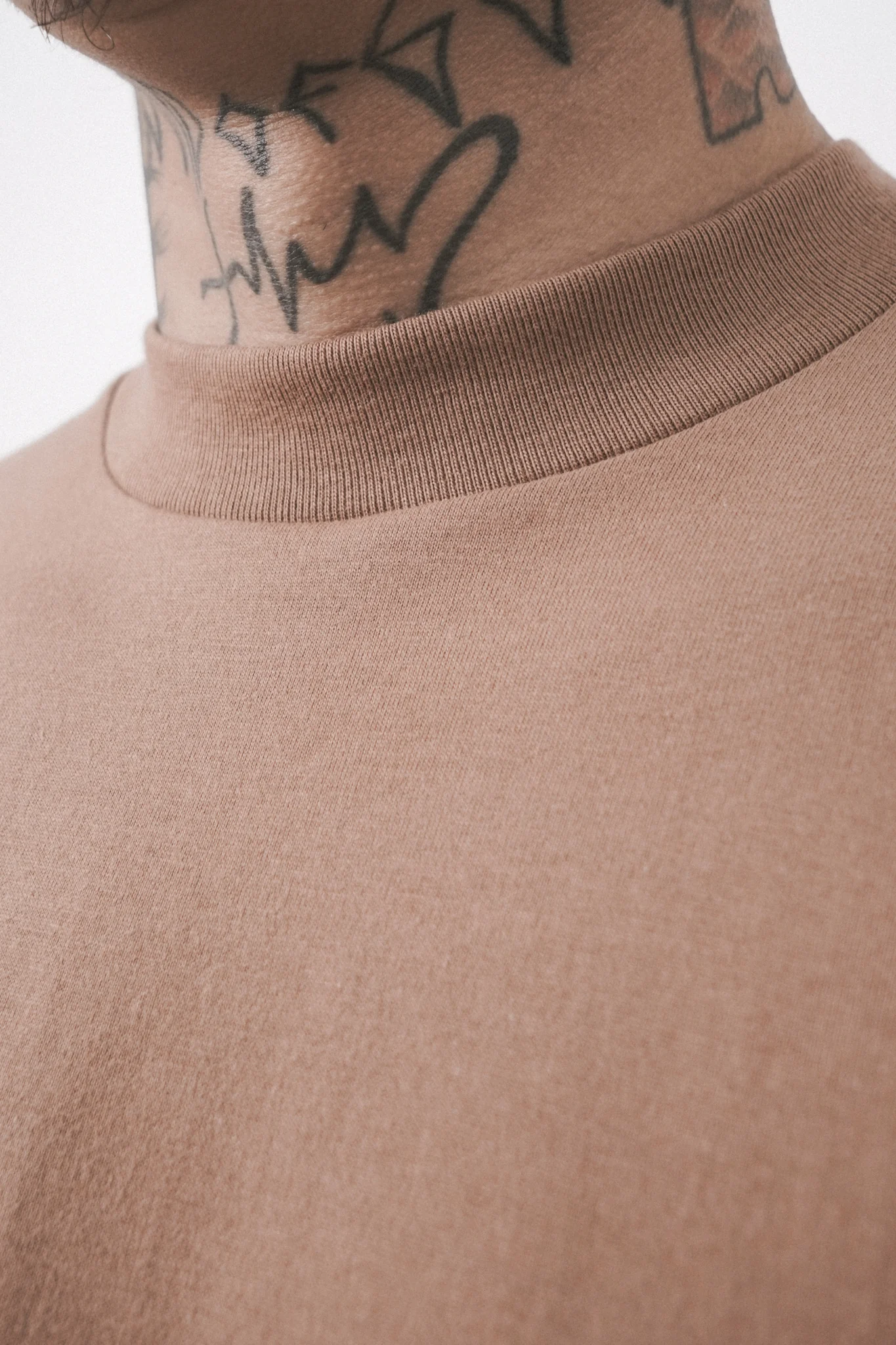 OVERSIZED TEE IN APRICOT - Image 6