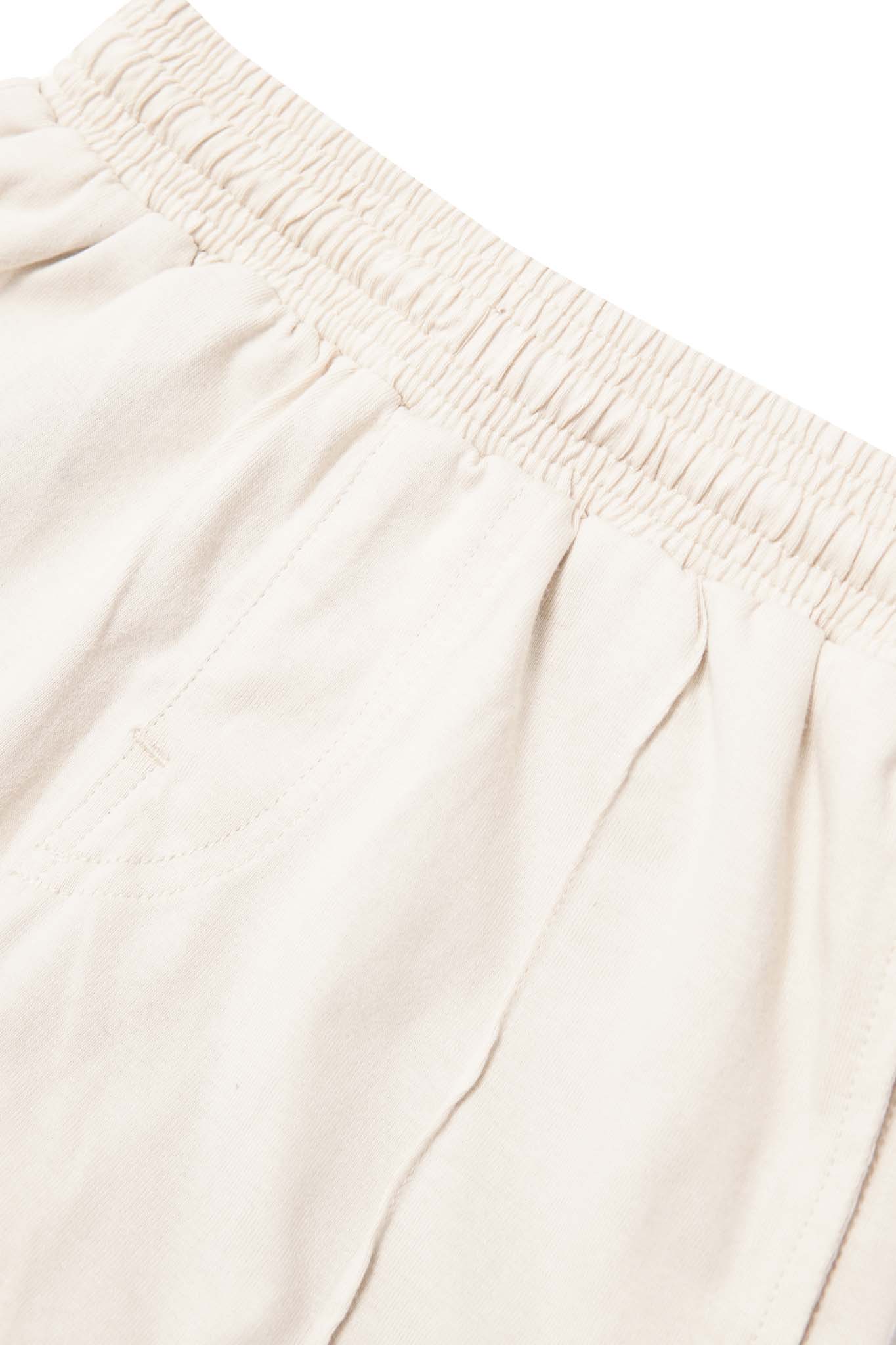 "PAINT SPLAT" LITTLE HUMAN™ PLEATED SHORTS IN OAT - Image 10