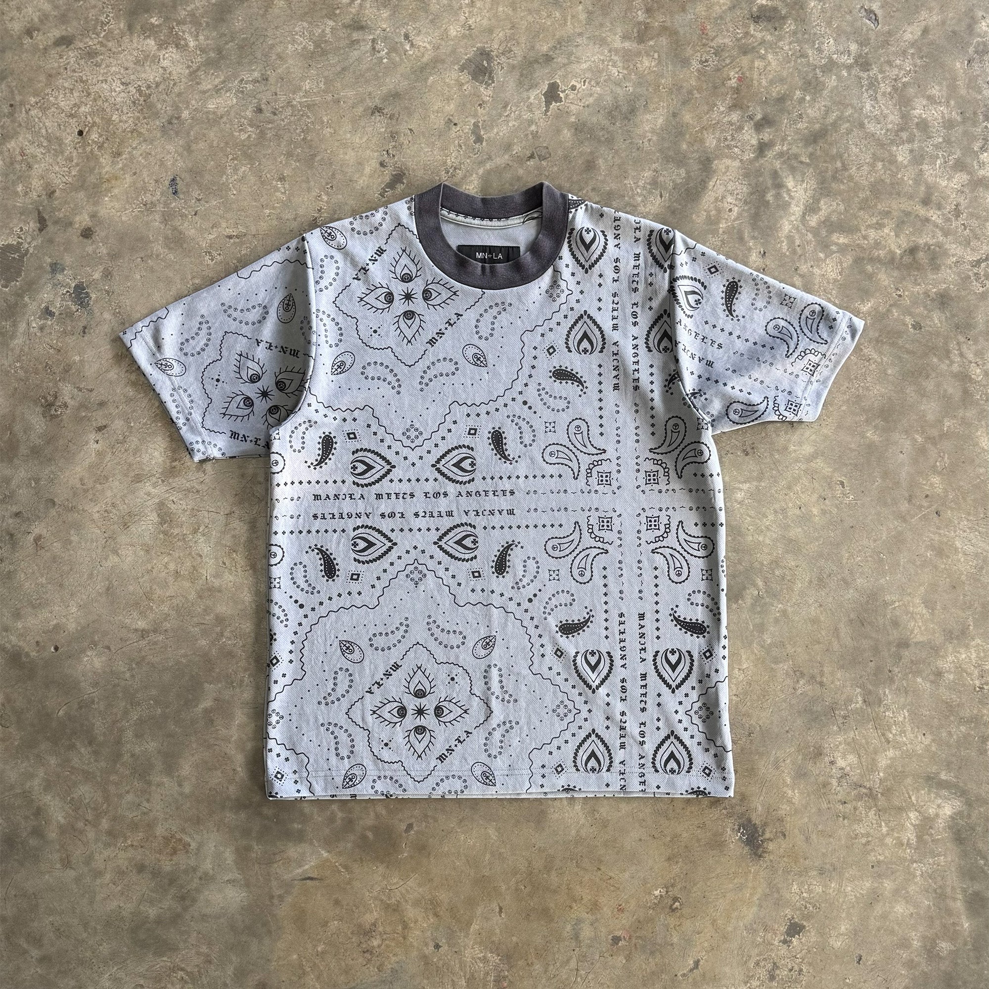 PEACE PAISLEY OVERSIZED TEE IN STEEL - Image 2