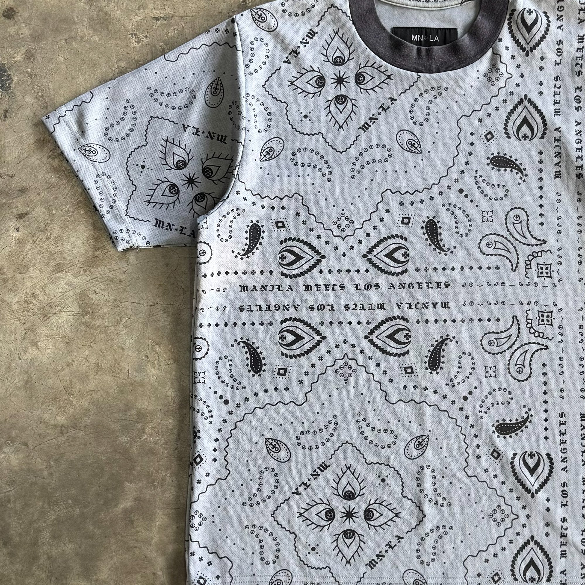 PEACE PAISLEY OVERSIZED TEE IN STEEL - Image 5