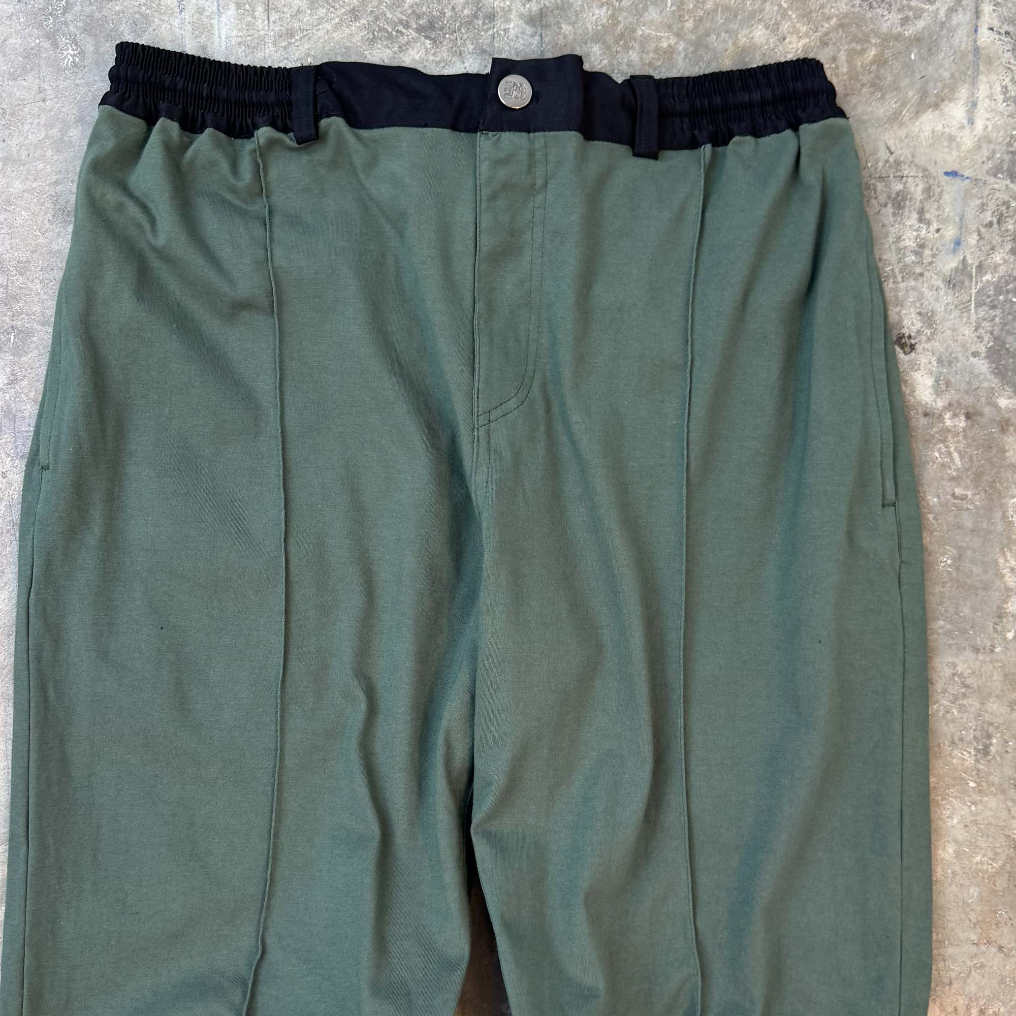 PLEATED ULTRA WIDE PANTS IN MOSS - Image 2