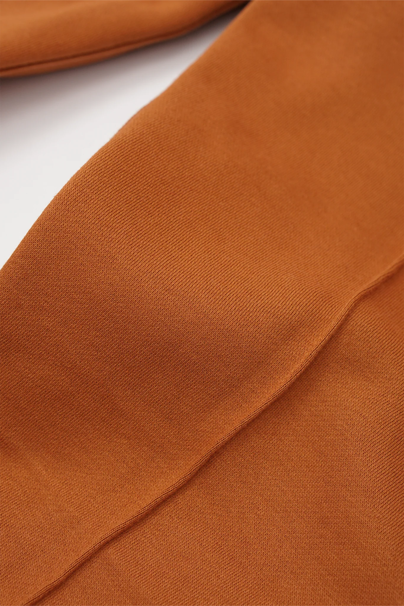 PLEATED WIDE LOUNGE PANTS IN TANGERINE - Image 10
