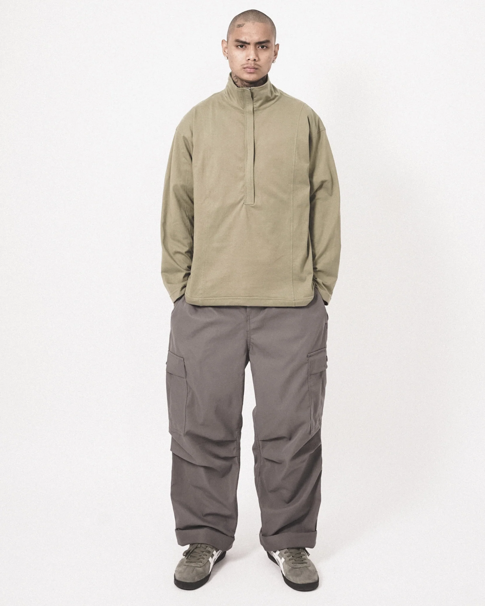 QUARTER ZIP L/S TEE IN OLIVE - Image 11